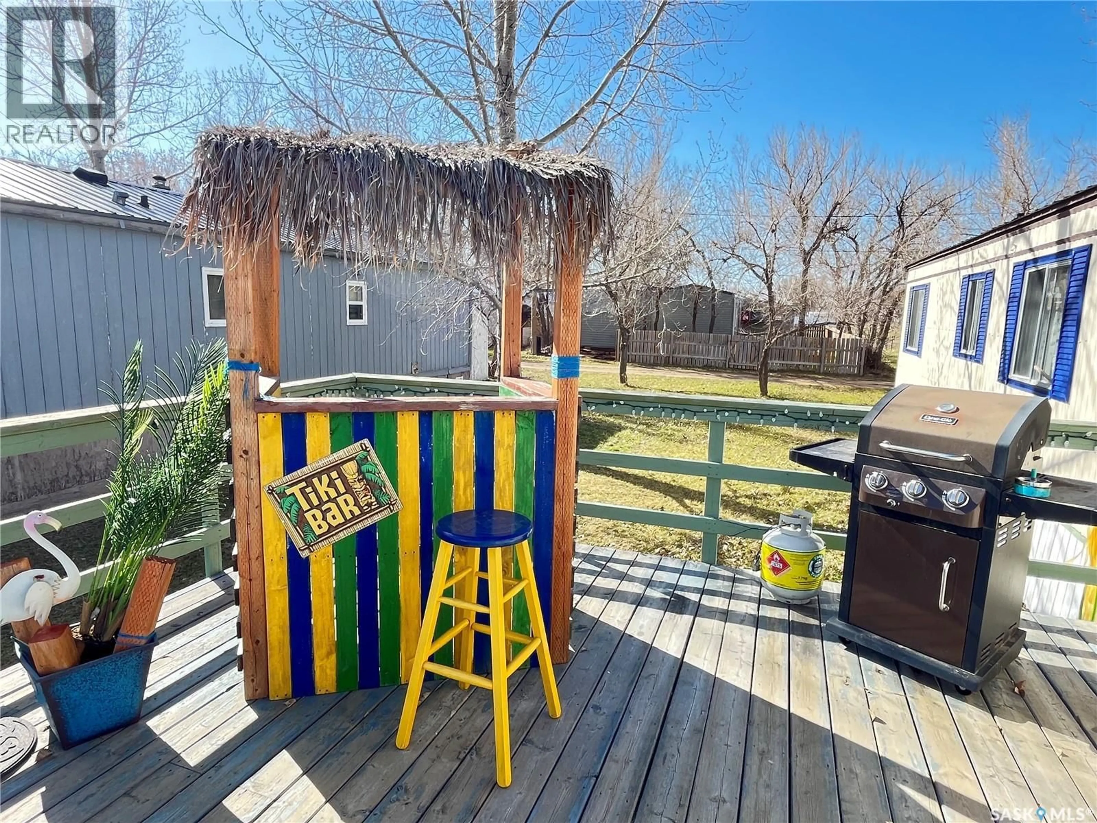 Patio, street for 35 CYPRESS MOBILE HOME PARK, Maple Creek Saskatchewan S0N1N0