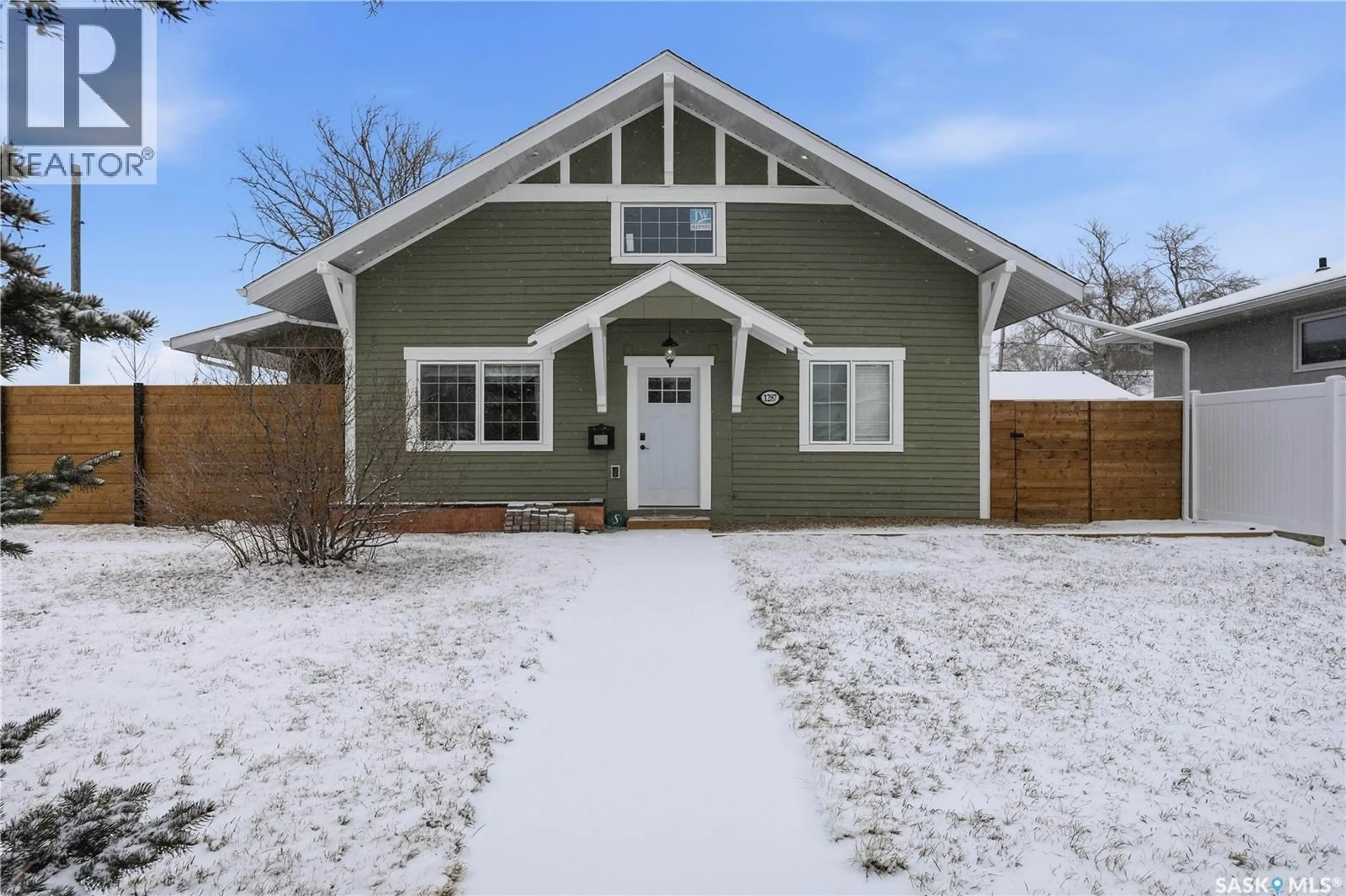 Home with vinyl exterior material, street for 1287 WILLOW AVENUE, Moose Jaw Saskatchewan S6H1H1