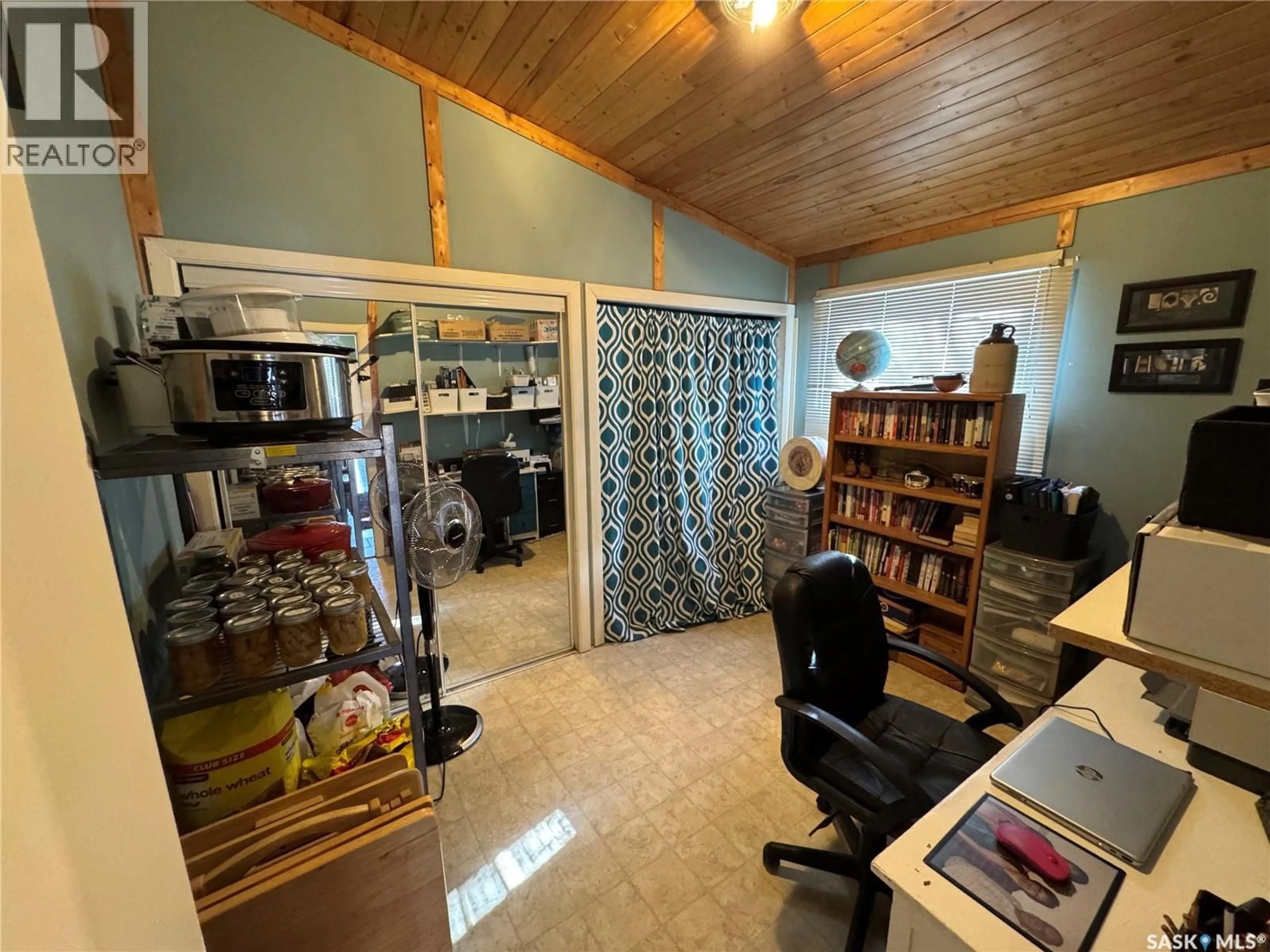 A pic of a room for 1 SASKATCHEWAN AVENUE, Griffin Rm No. 66 Saskatchewan S0C1G0