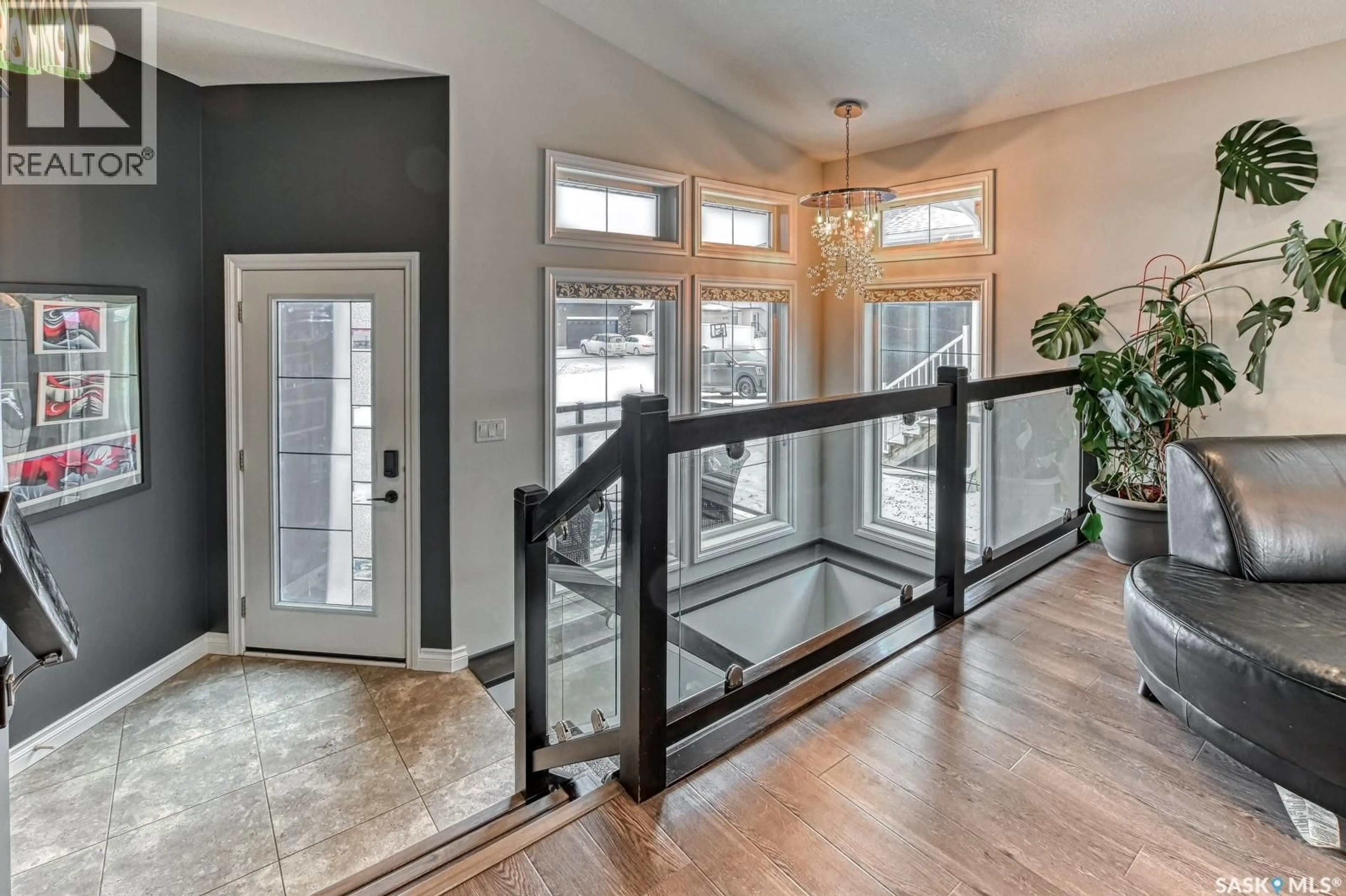 Indoor entryway for 635 ASPEN CRESCENT, Pilot Butte Saskatchewan S0G3Z0