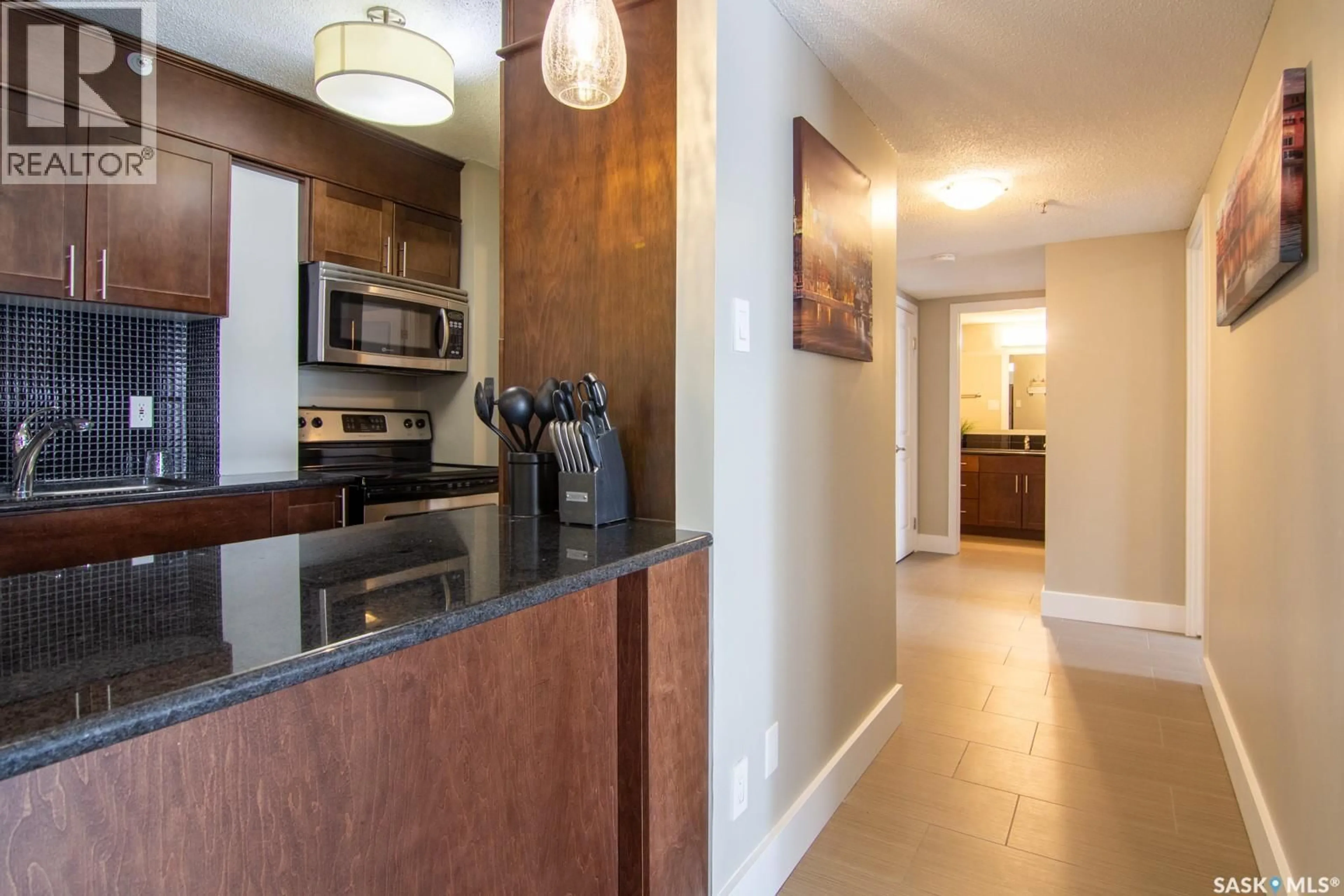 Unknown for 208 - 320 5TH AVENUE, Saskatoon Saskatchewan S7K2D5