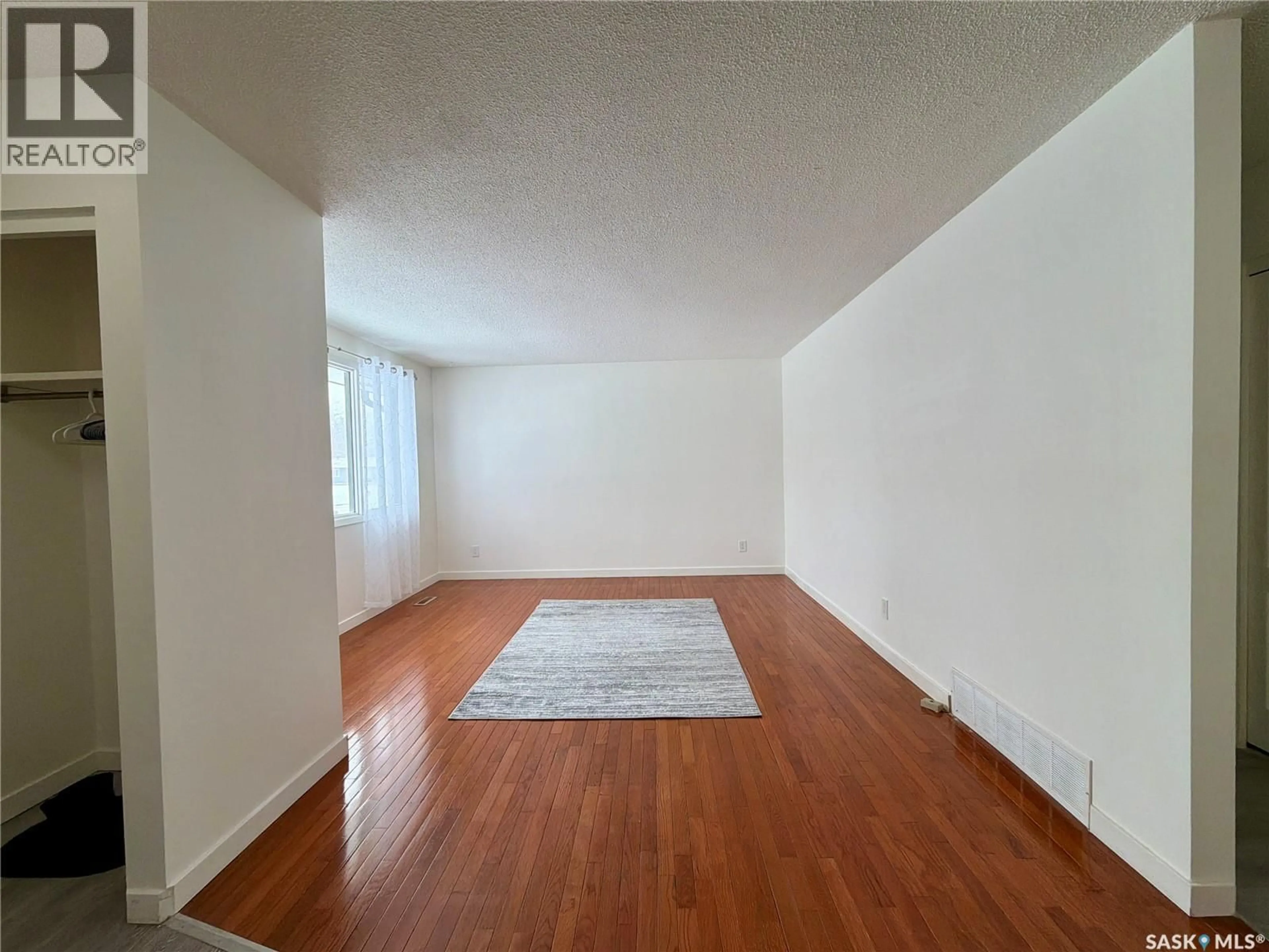 A pic of a room for 819 BROAD STREET, Regina Saskatchewan S4R6C7