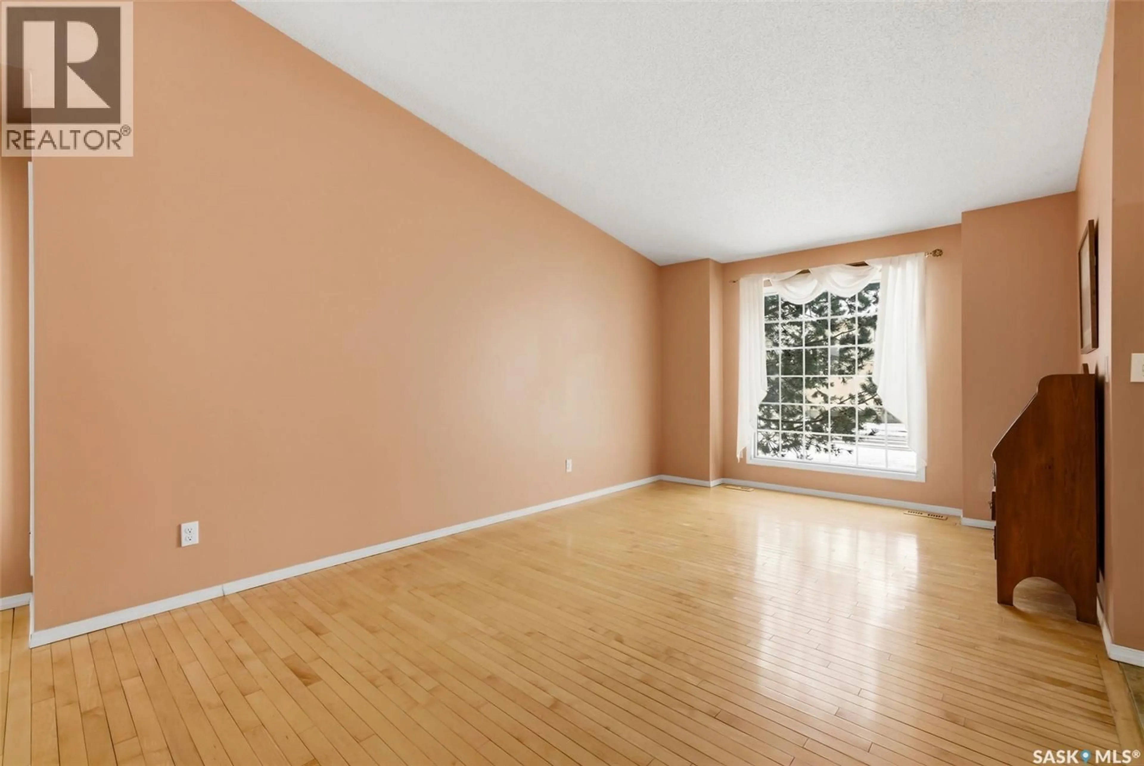 A pic of a room for 3808 ARBOR GROVE DRIVE, Regina Saskatchewan S4V2S6