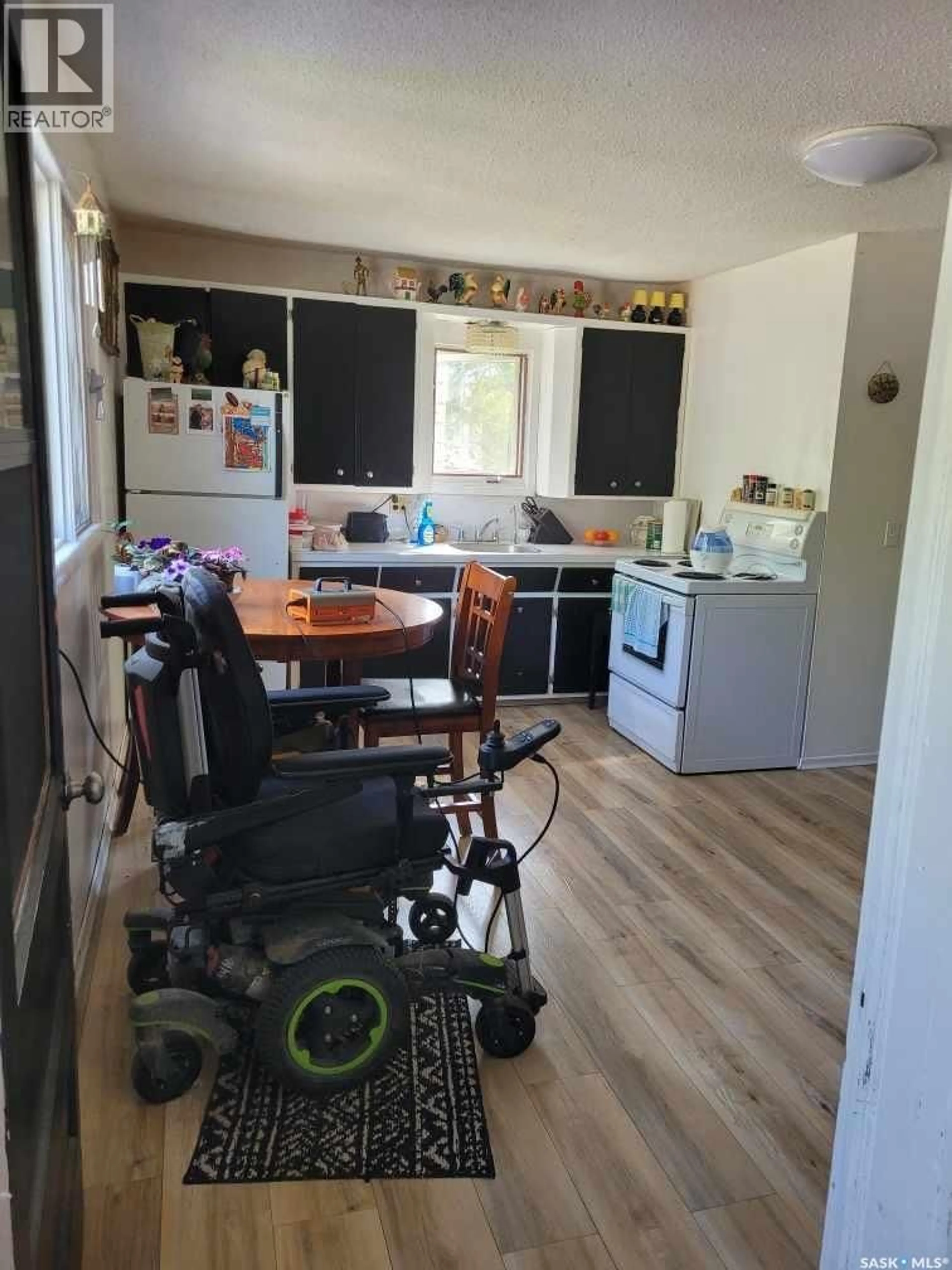 A pic of a room for 237 2ND STREET, Wadena Saskatchewan S0A4J0