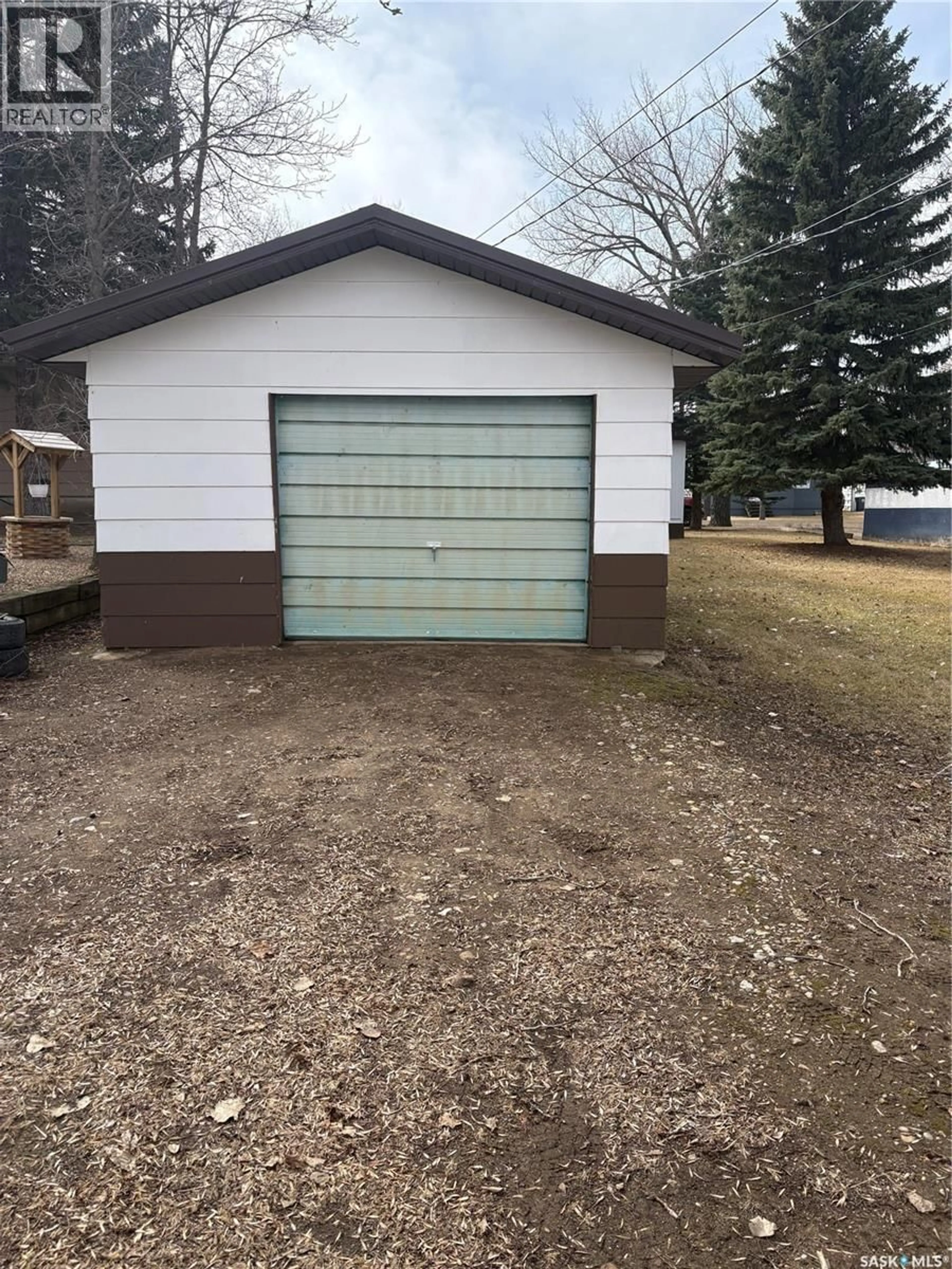 Shed for 713 MANN AVENUE, Radville Saskatchewan S0C2G0