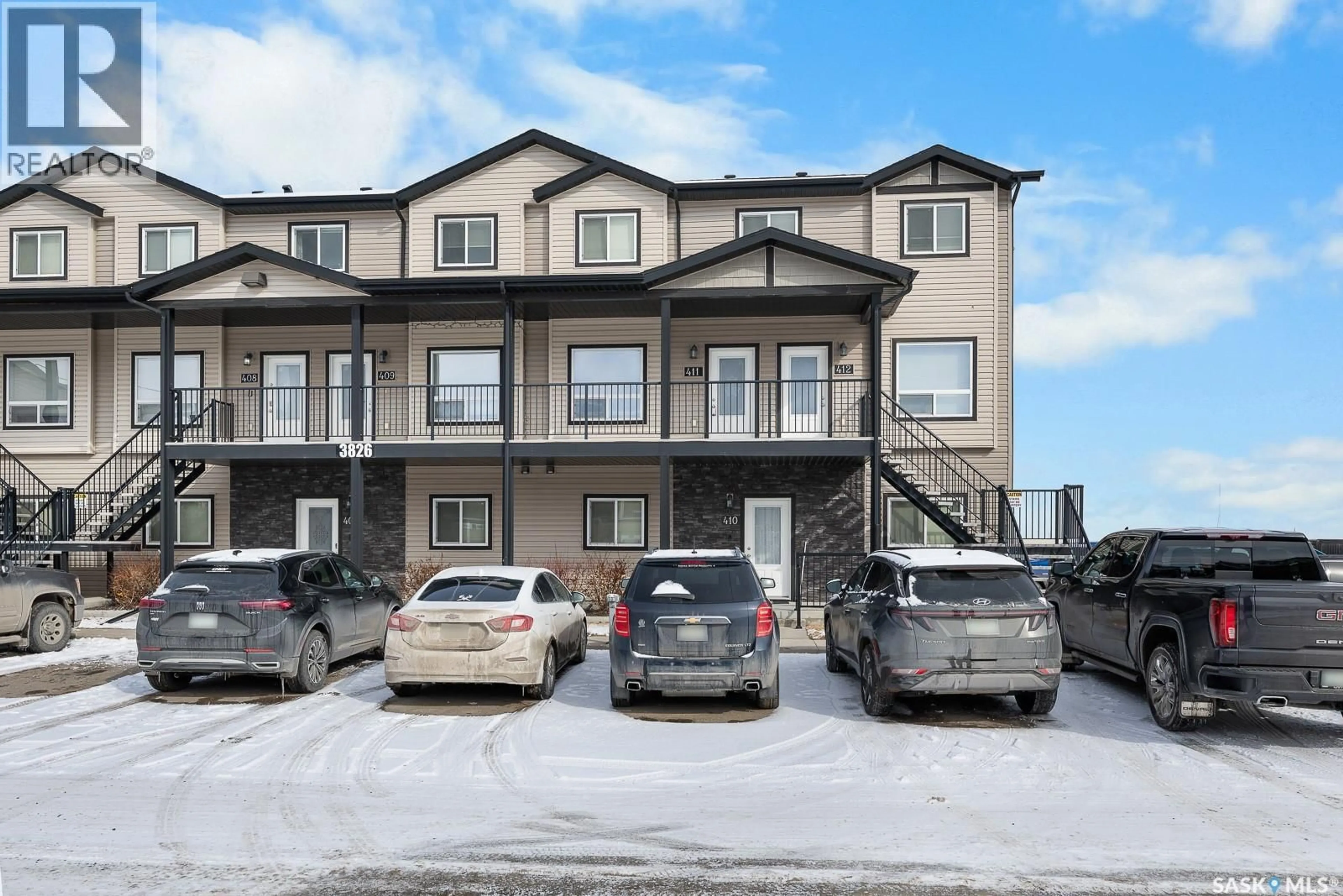 A pic from outside/outdoor area/front of a property/back of a property/a pic from drone, unknown for 3826 - 411 DEWDNEY AVENUE, Regina Saskatchewan S4Z0A6