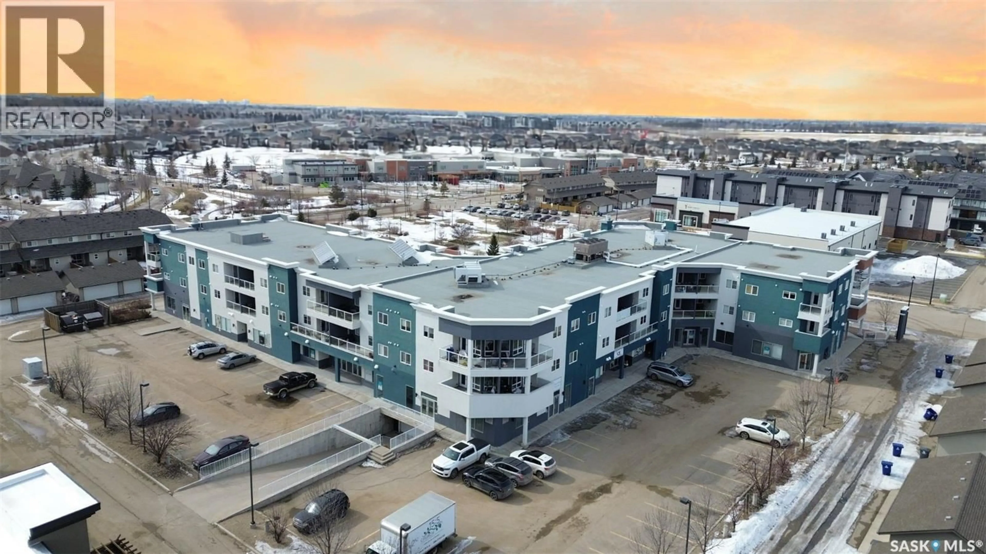 A pic from outside/outdoor area/front of a property/back of a property/a pic from drone, city buildings view from balcony for 412 - 214 WILLOWGROVE SQUARE, Saskatoon Saskatchewan S7W0T2