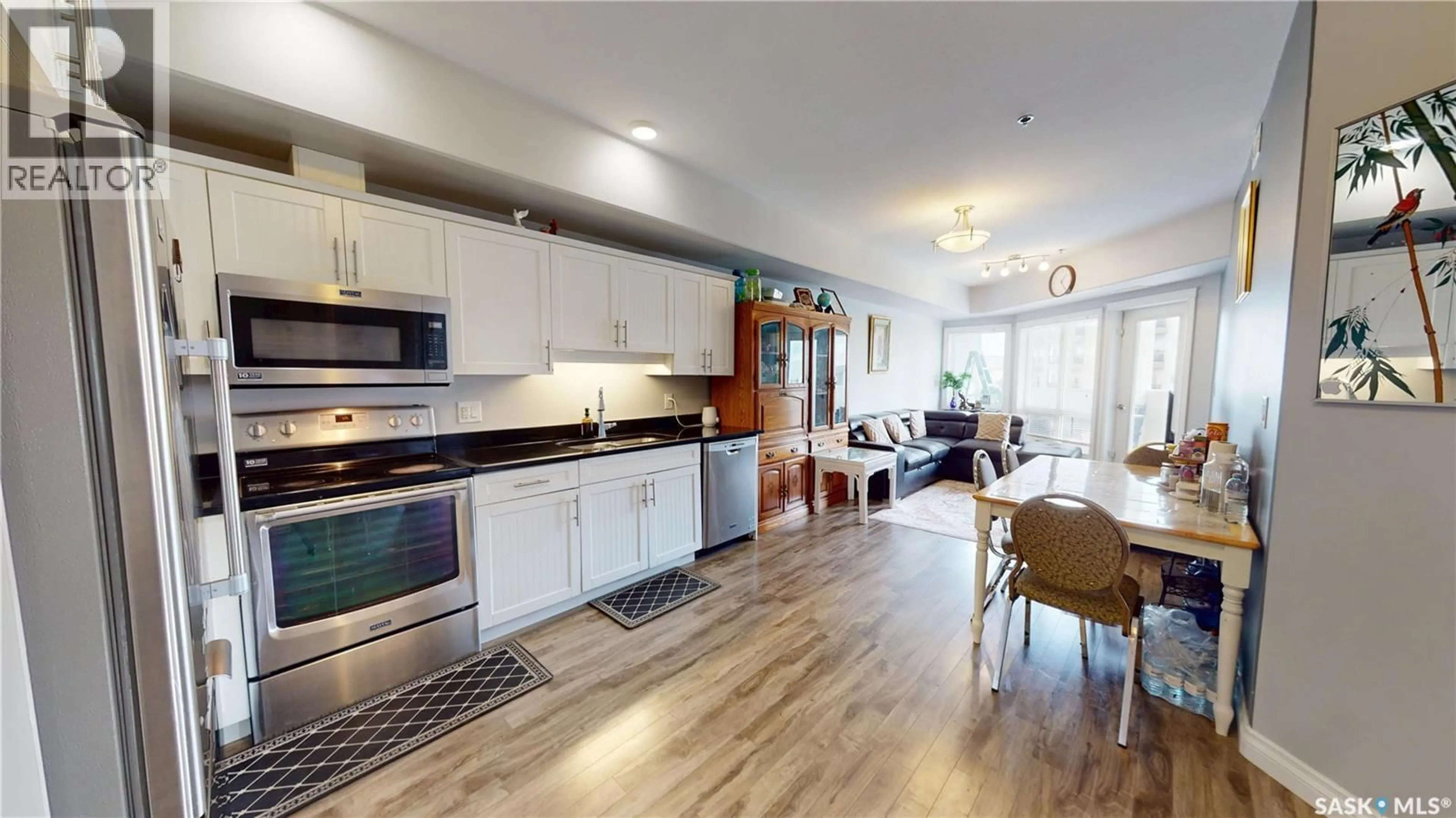 Open concept kitchen, unknown for 412 - 214 WILLOWGROVE SQUARE, Saskatoon Saskatchewan S7W0T2