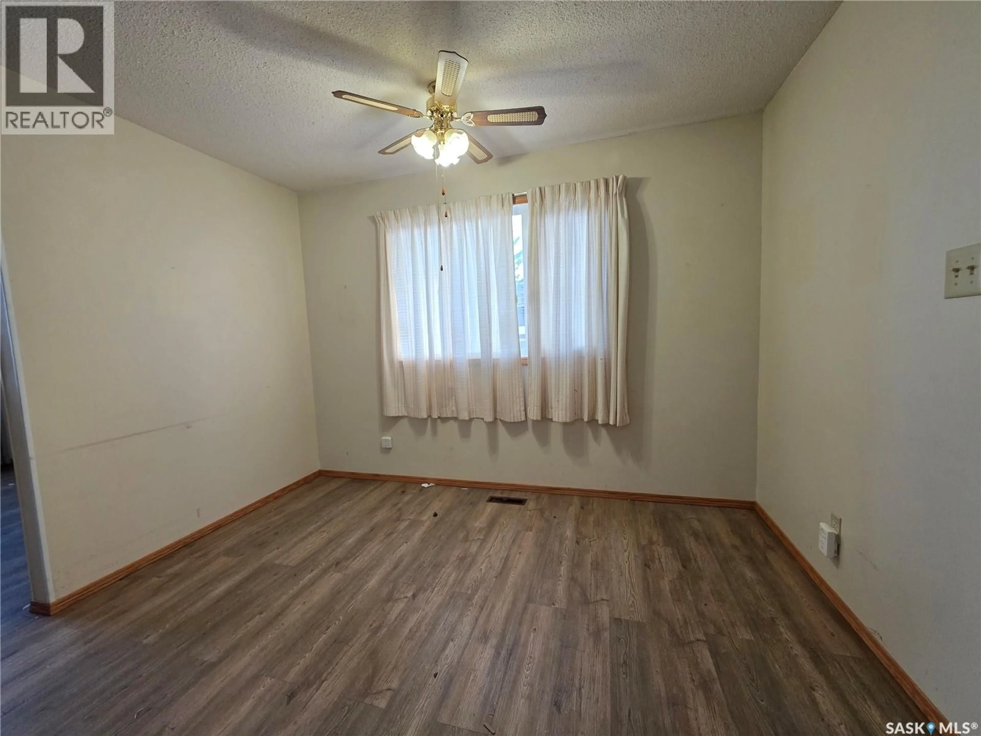 A pic of a room for 244 18TH AVENUE, Swift Current Saskatchewan S9H2Y1