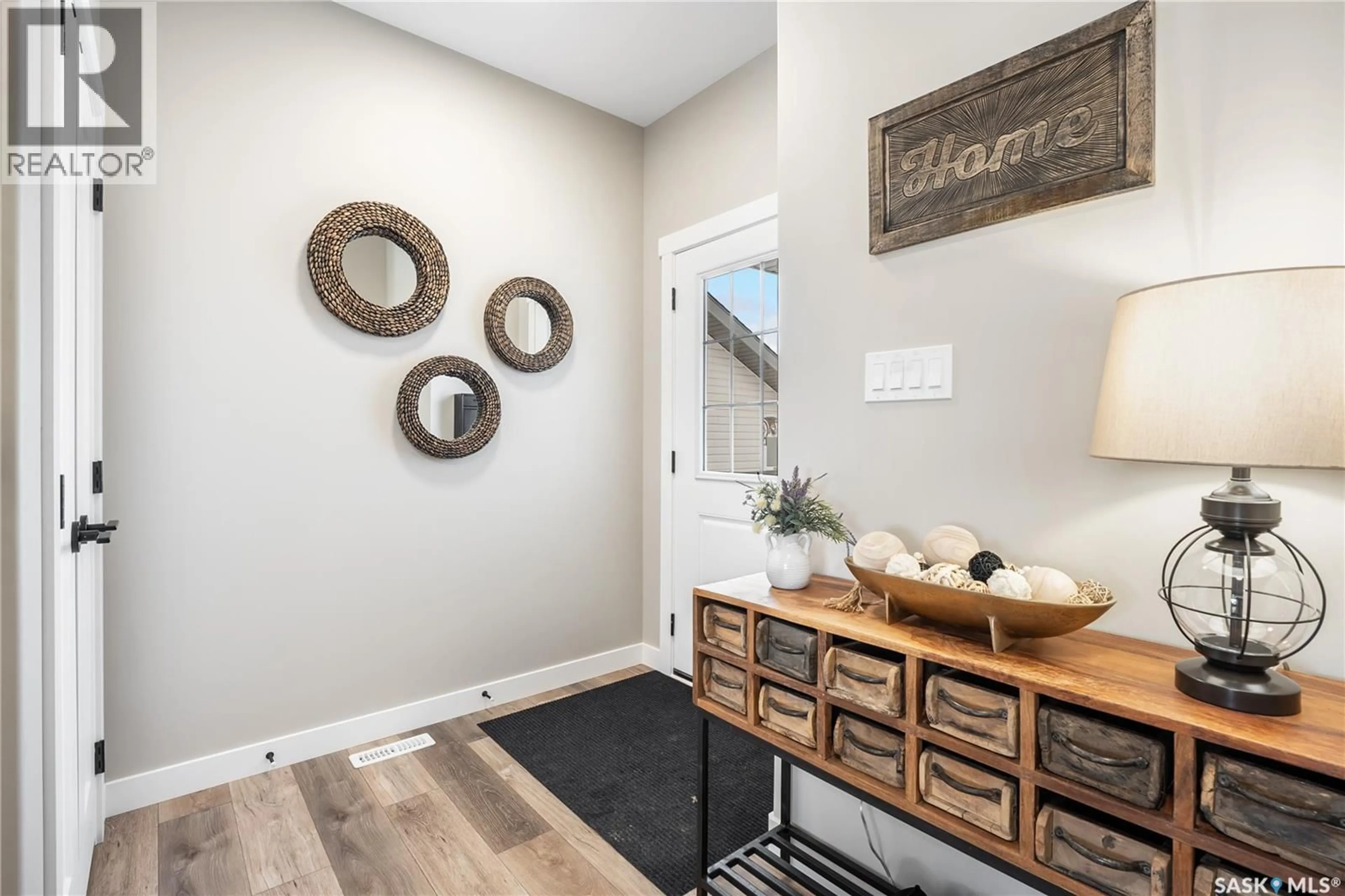 Indoor entryway for 205 YUEL LANE, Saskatoon Saskatchewan S7W1N7