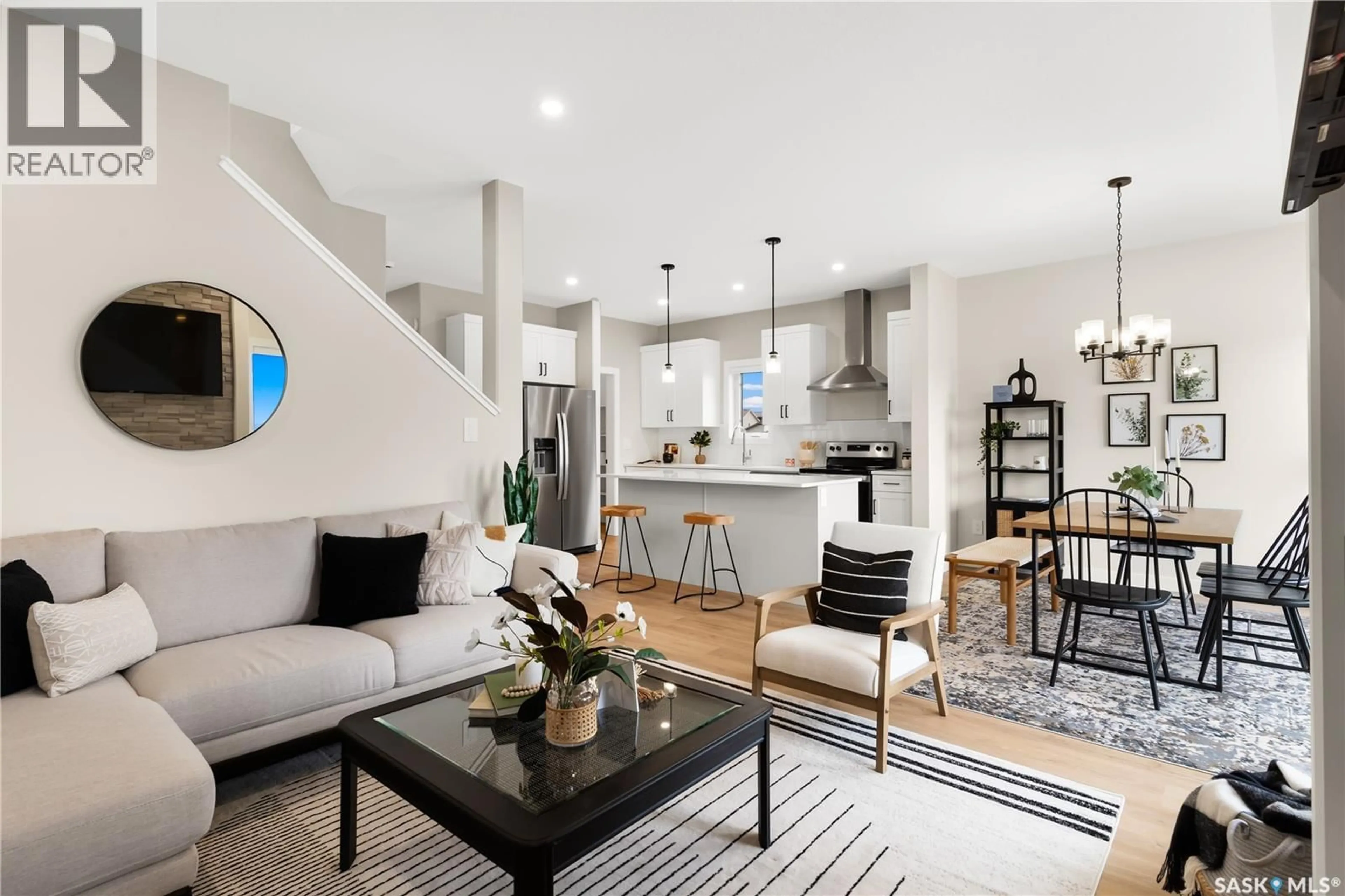 Open concept kitchen, unknown for 4952 PADWICK ROAD, Regina Saskatchewan S4W0C3