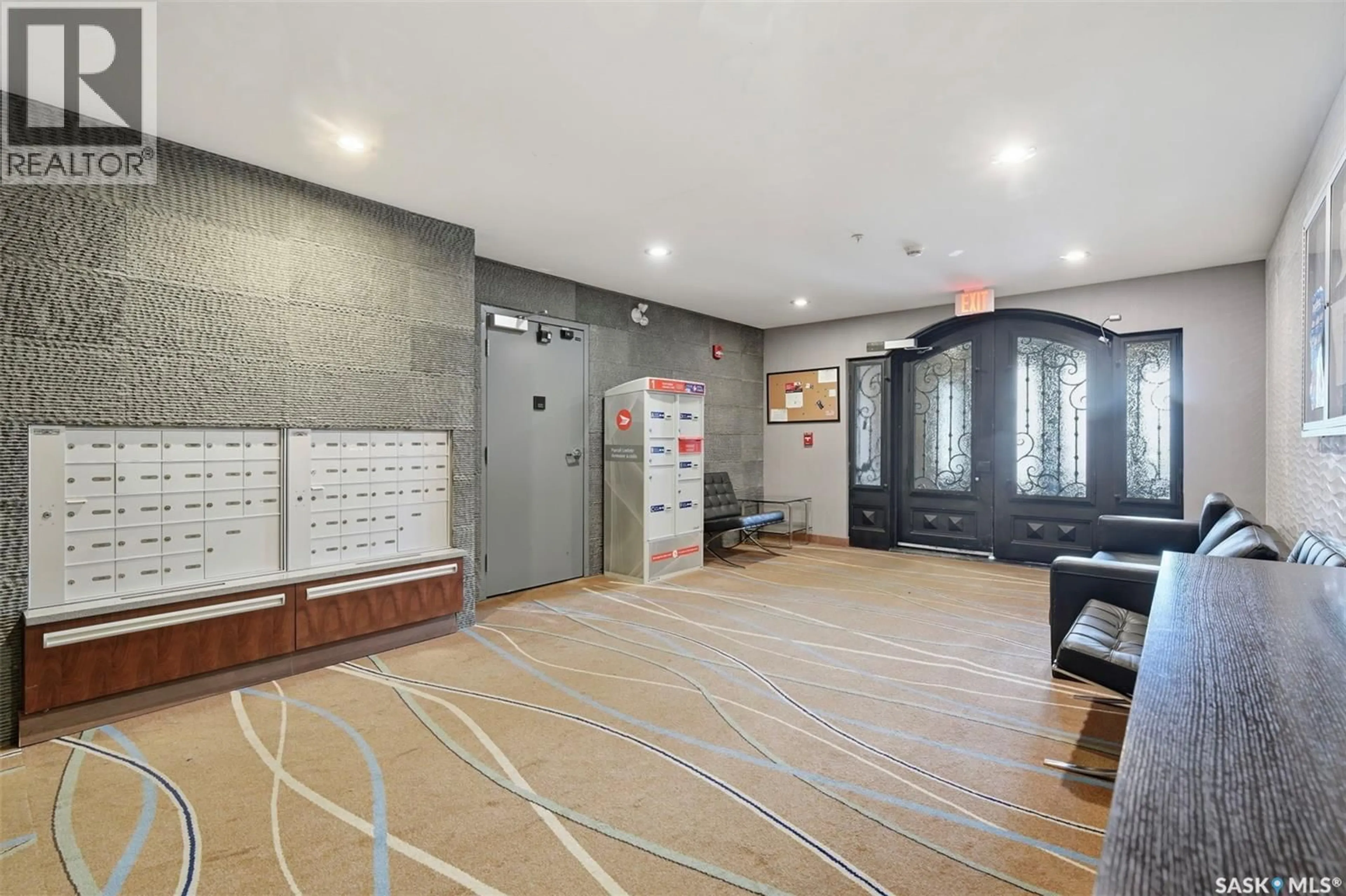 Indoor foyer for 130 - 211 PHELPS WAY, Saskatoon Saskatchewan S7V0K5