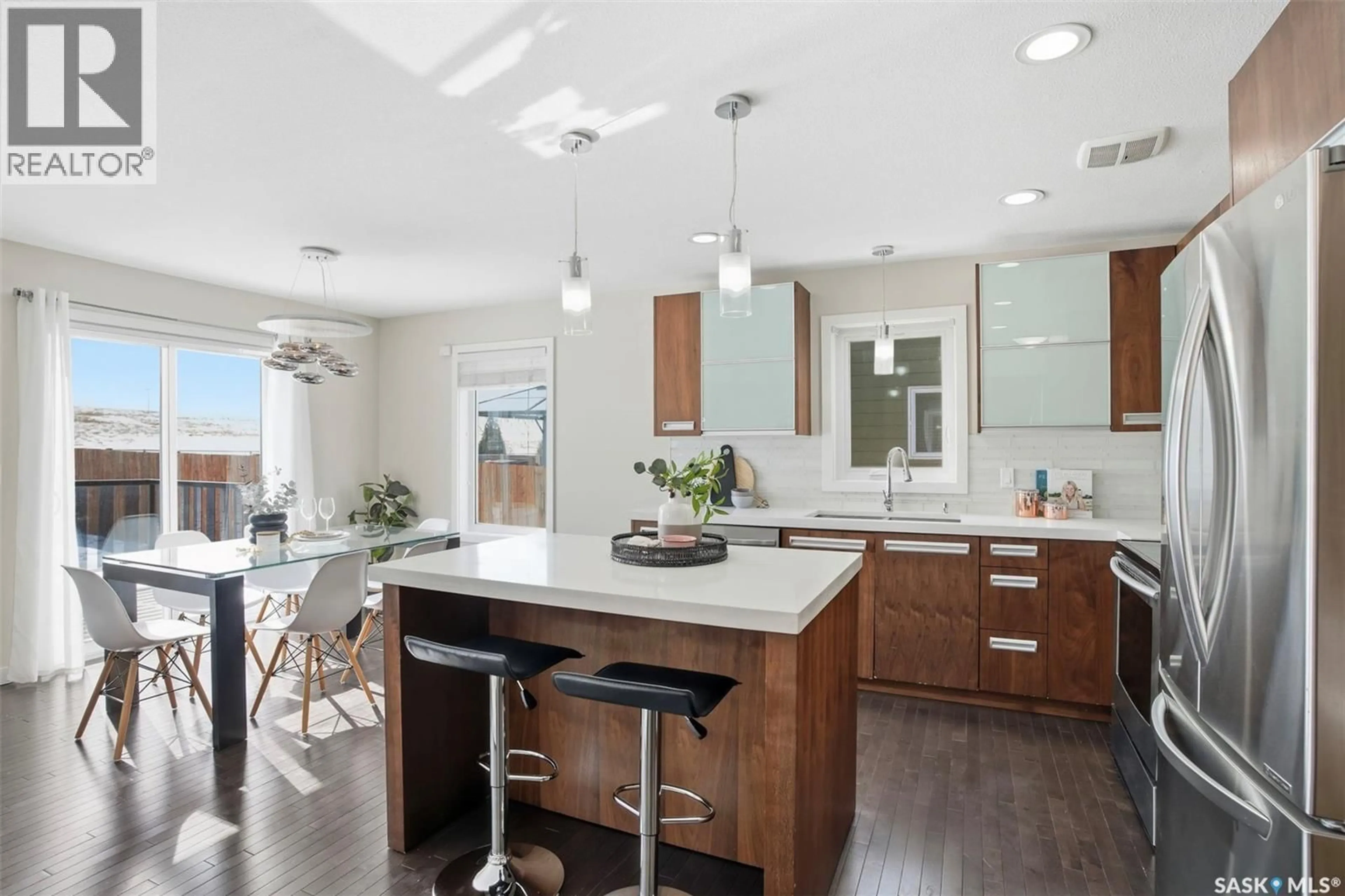 Open concept kitchen, unknown for 434 PICHLER CRESCENT, Saskatoon Saskatchewan S7V0H2