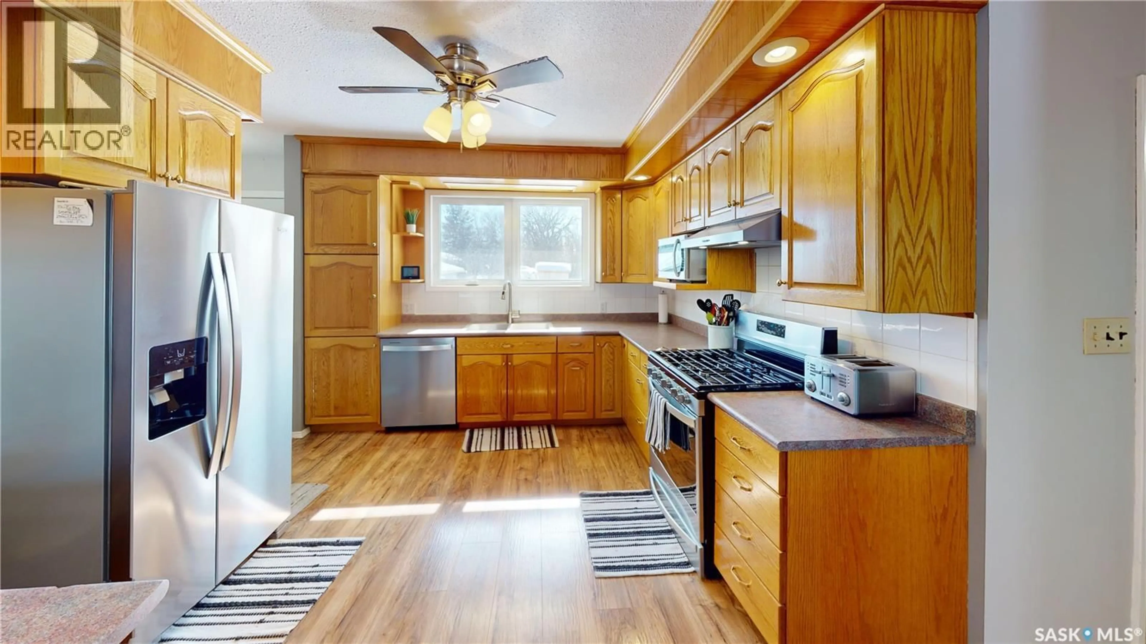 Standard kitchen, wood/laminate floor for 6003 5TH STREET, Rosthern Saskatchewan S0K3R0