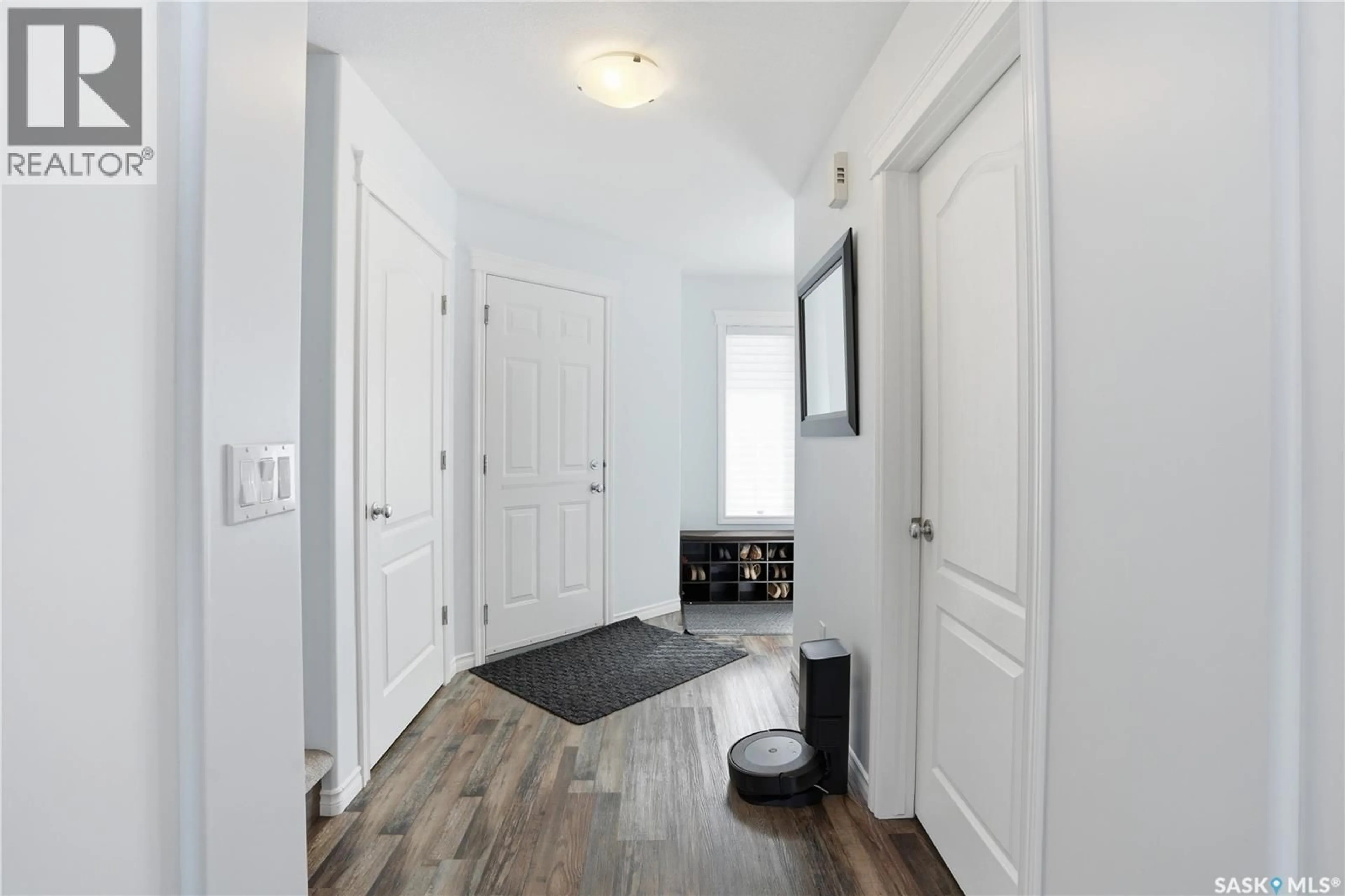 Indoor entryway for 445 - 137 BAYFIELD CRESCENT, Saskatoon Saskatchewan S7V1J1