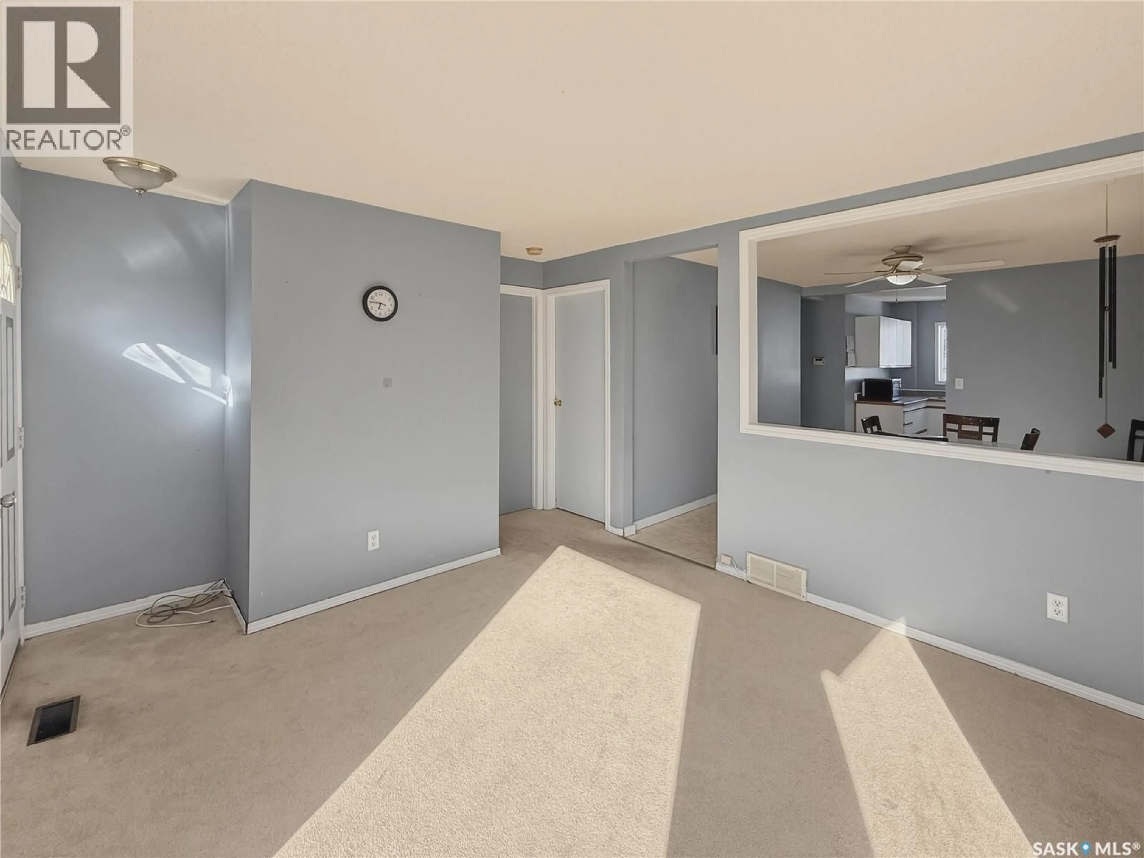 A pic of a room for 619 4TH AVENUE, Swift Current Saskatchewan S9H0V7