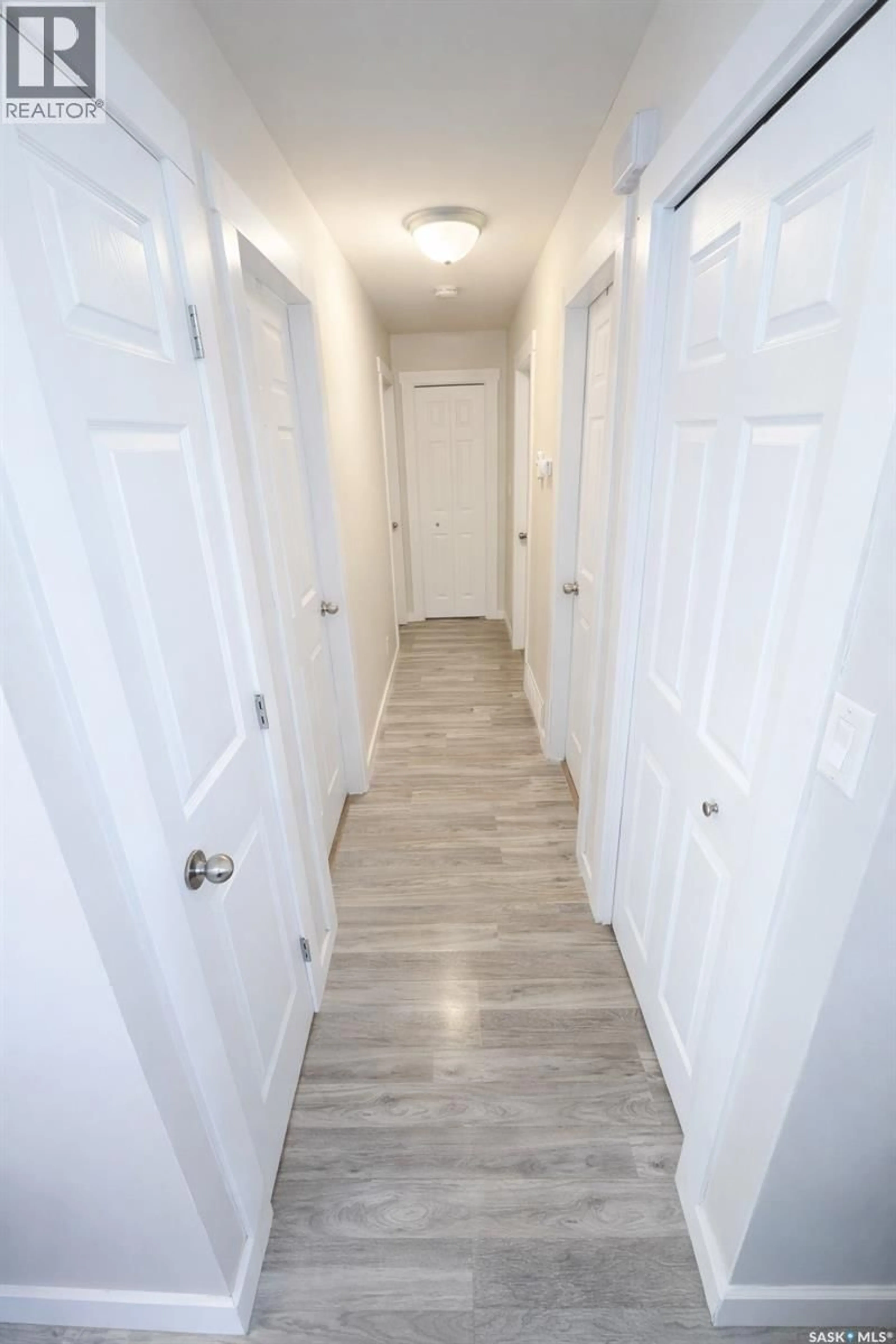 Indoor entryway for 214 PIERCE STREET, Strasbourg Saskatchewan S0G4V0