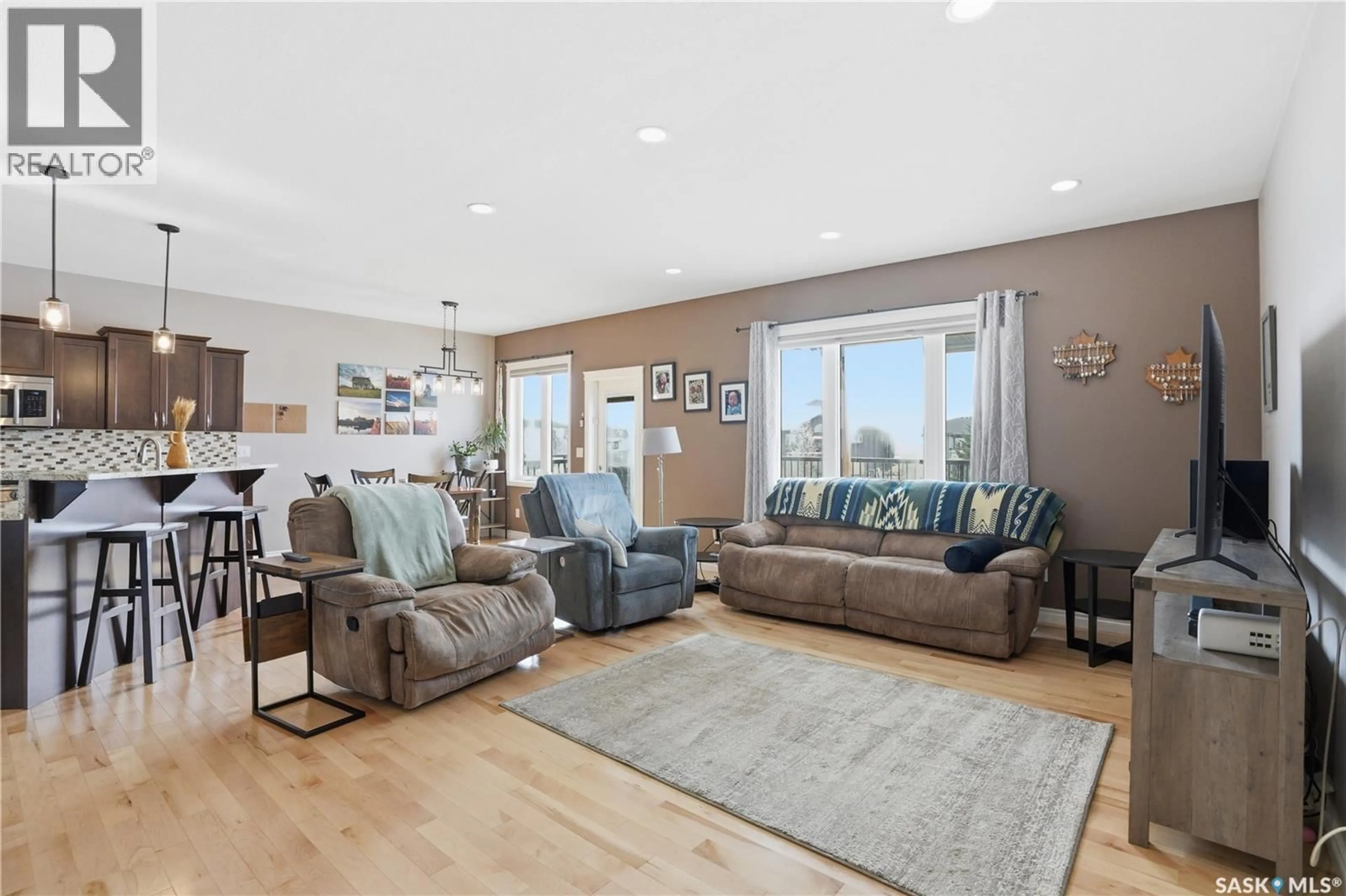 Living room with furniture, unknown for 234 GREENFIELD CRESCENT, Saskatoon Saskatchewan S7R0B6