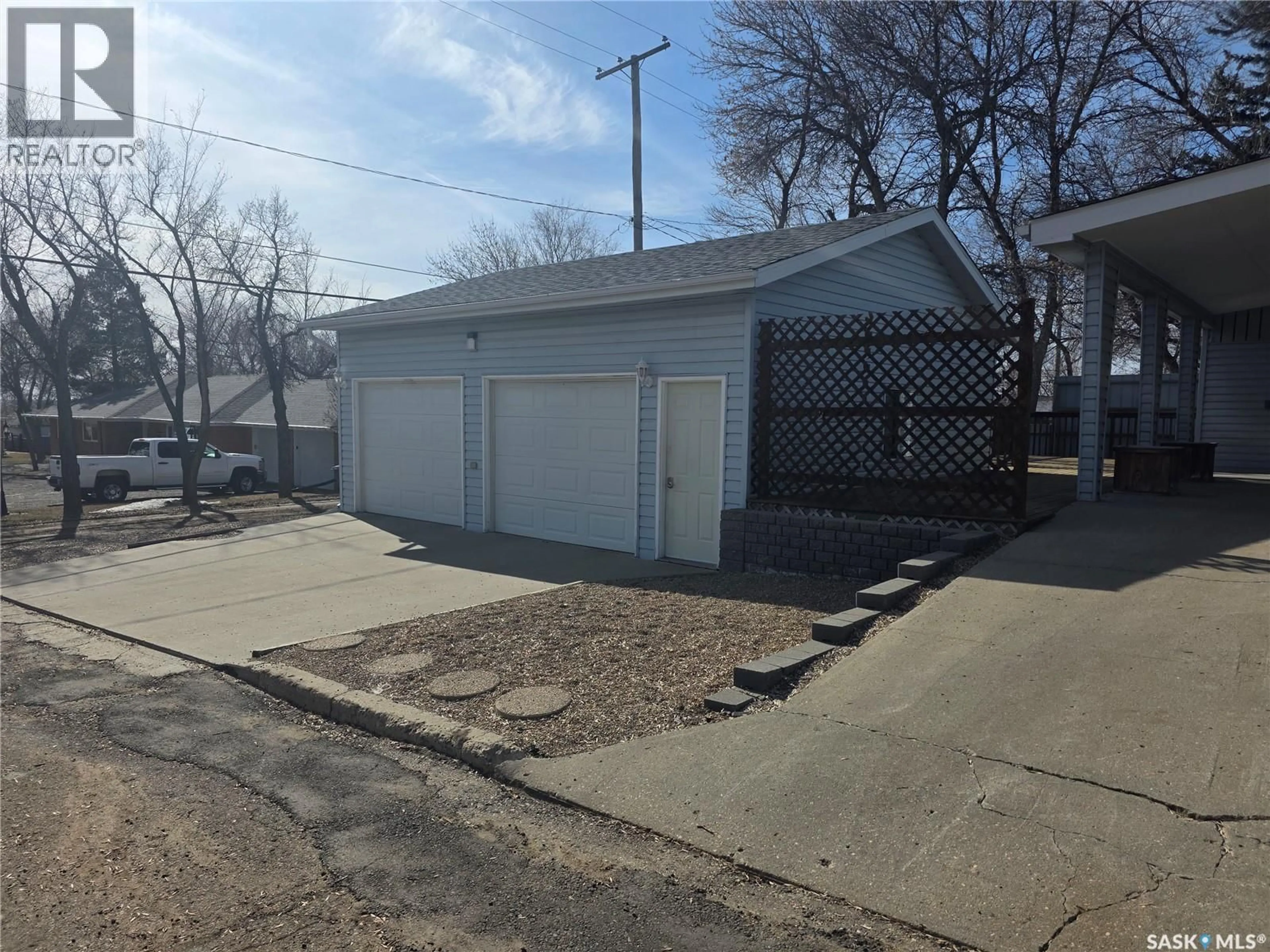 Unknown for 1902 1ST STREET, Estevan Saskatchewan S4A0J1