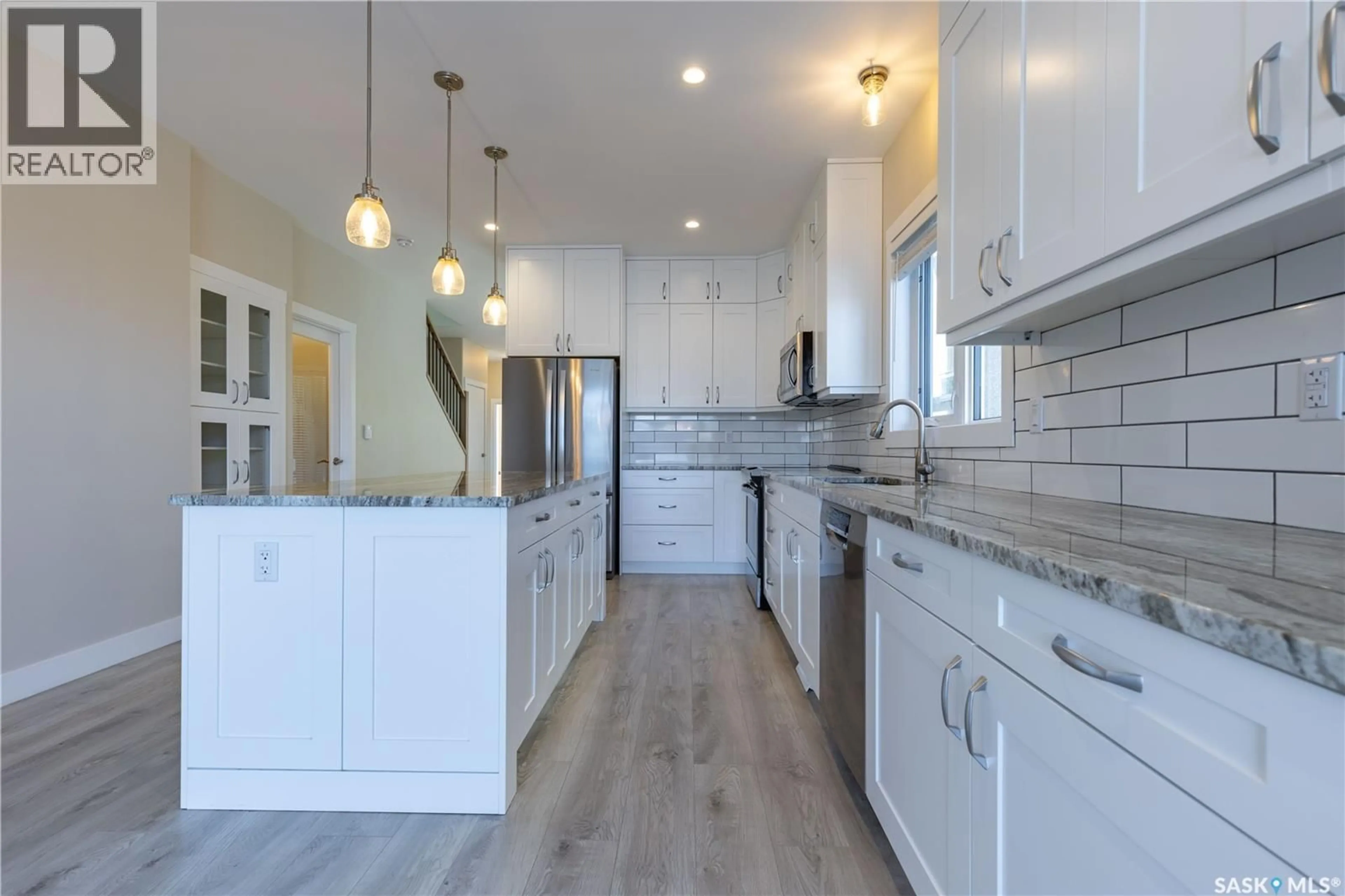 Open concept kitchen, unknown for 1037 7TH STREET, Saskatoon Saskatchewan S7H0Y7