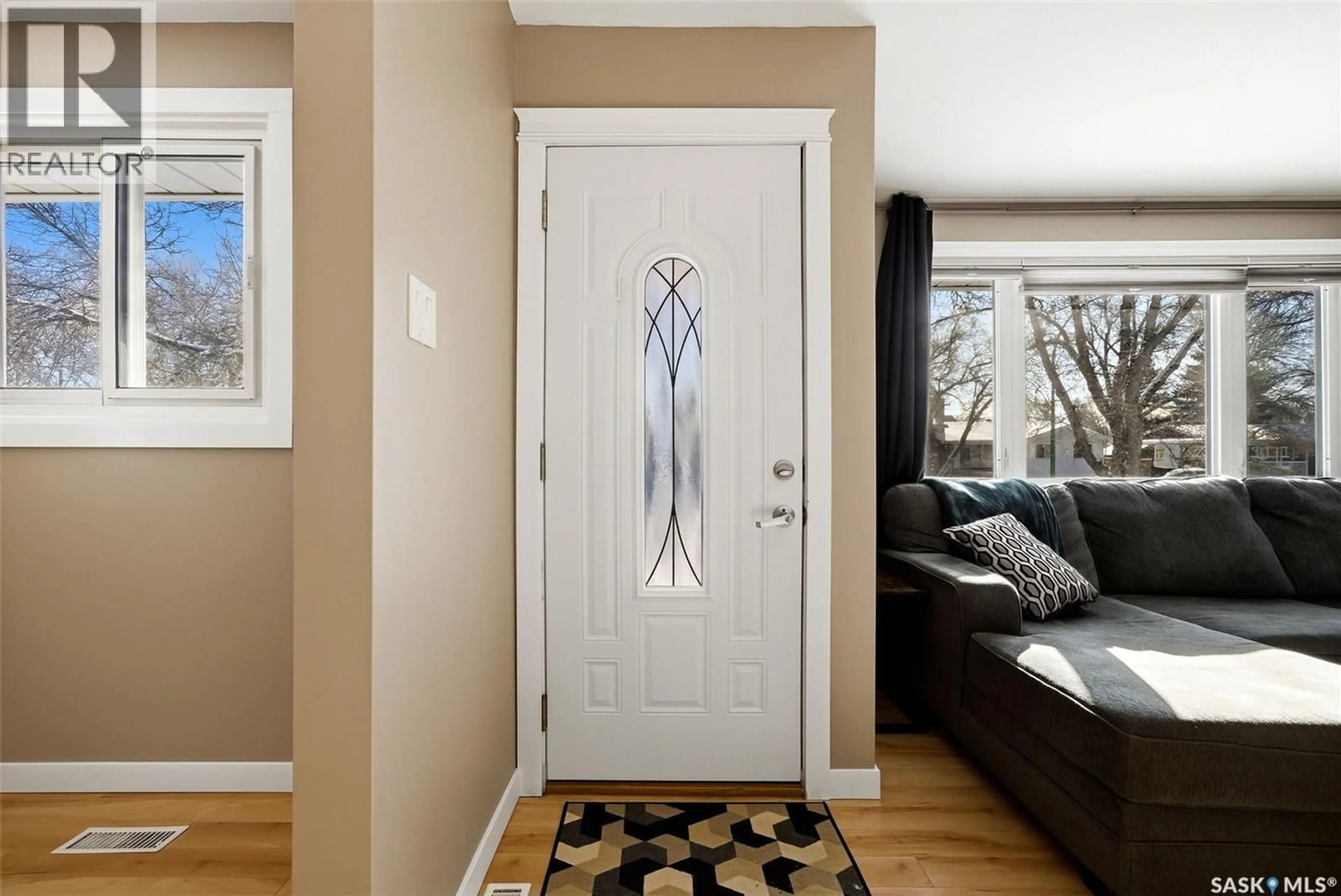 Indoor entryway for 22 SIBBALD CRESCENT, Regina Saskatchewan S4T7L7