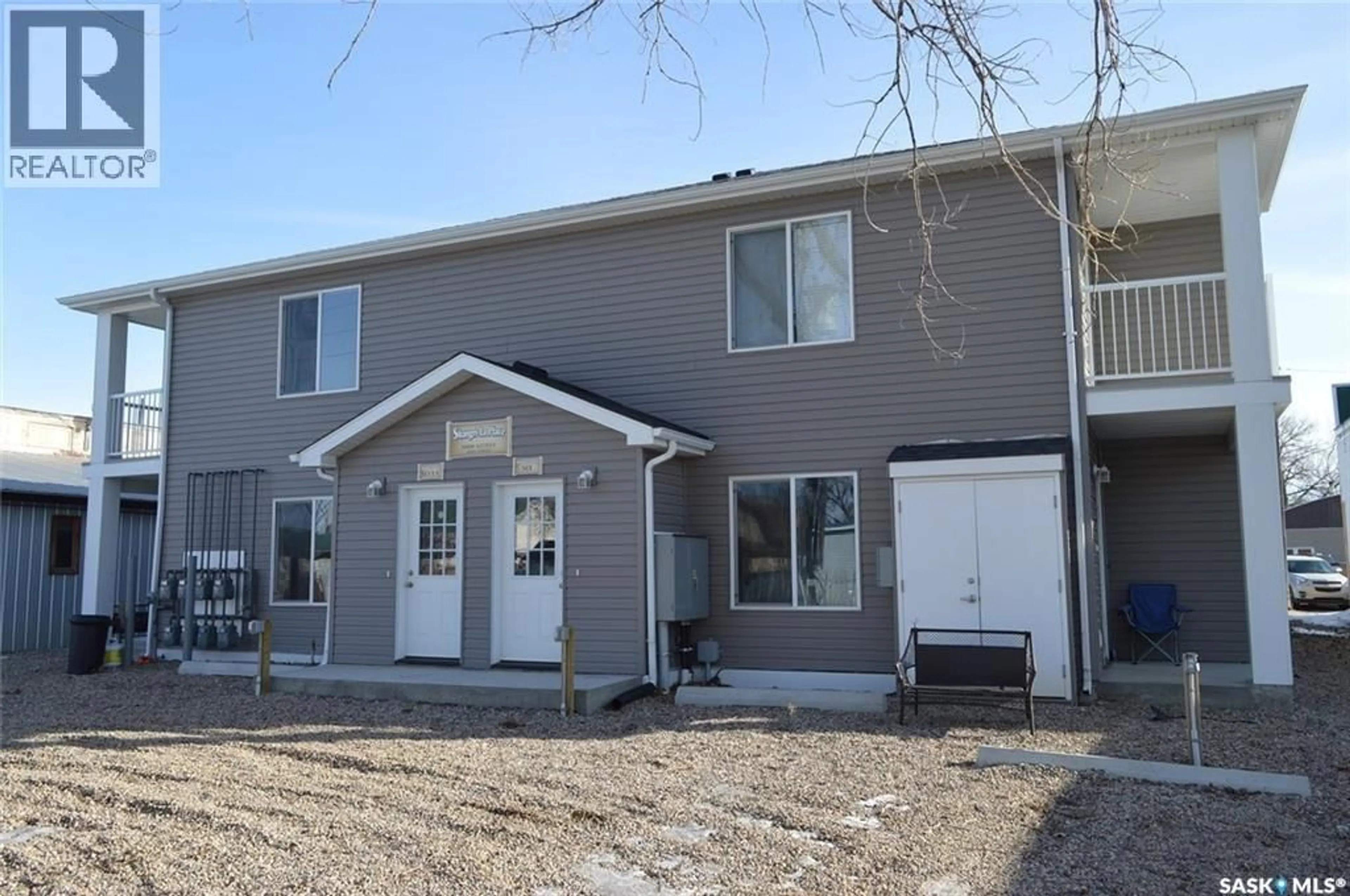 Home with vinyl exterior material, street for 2 416 MAIN STREET, Bienfait Saskatchewan S0C0M0