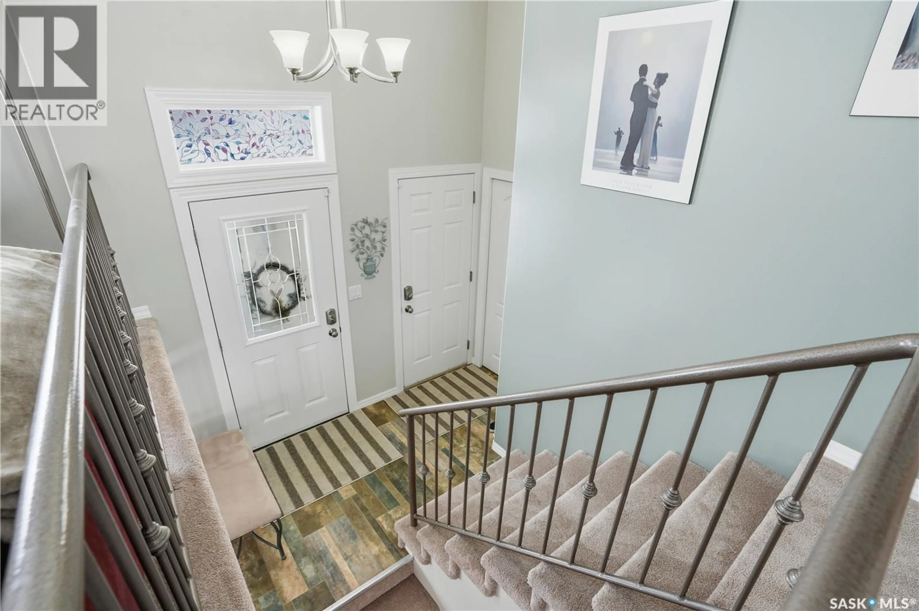 Unknown for 1002 PEZER CRESCENT, Saskatoon Saskatchewan S7S1K1