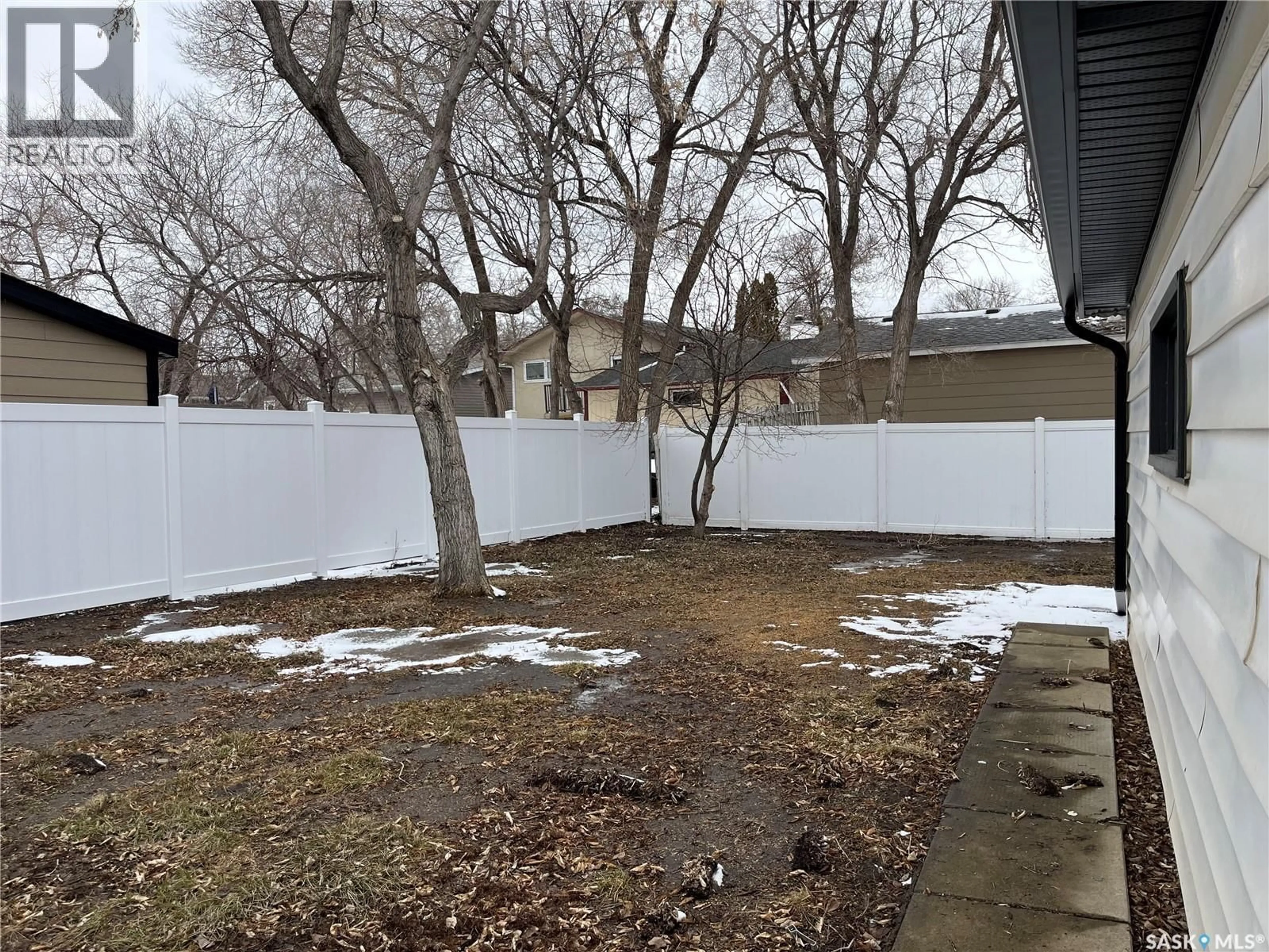 Unknown for 167 MAGEE CRESCENT, Regina Saskatchewan S4K6K6