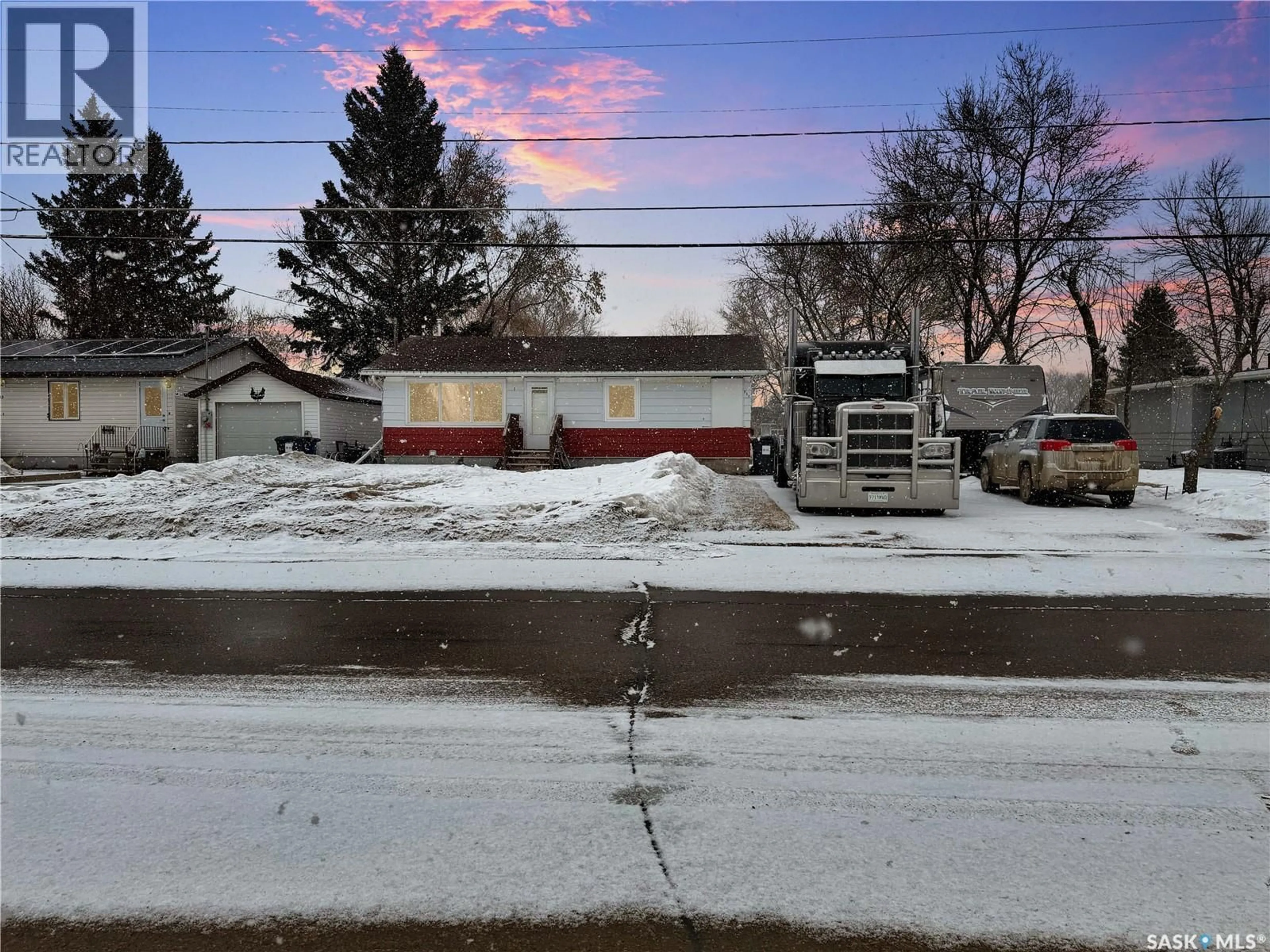 A pic from outside/outdoor area/front of a property/back of a property/a pic from drone, street for 737 SUMNER STREET, Esterhazy Saskatchewan S0A0X0