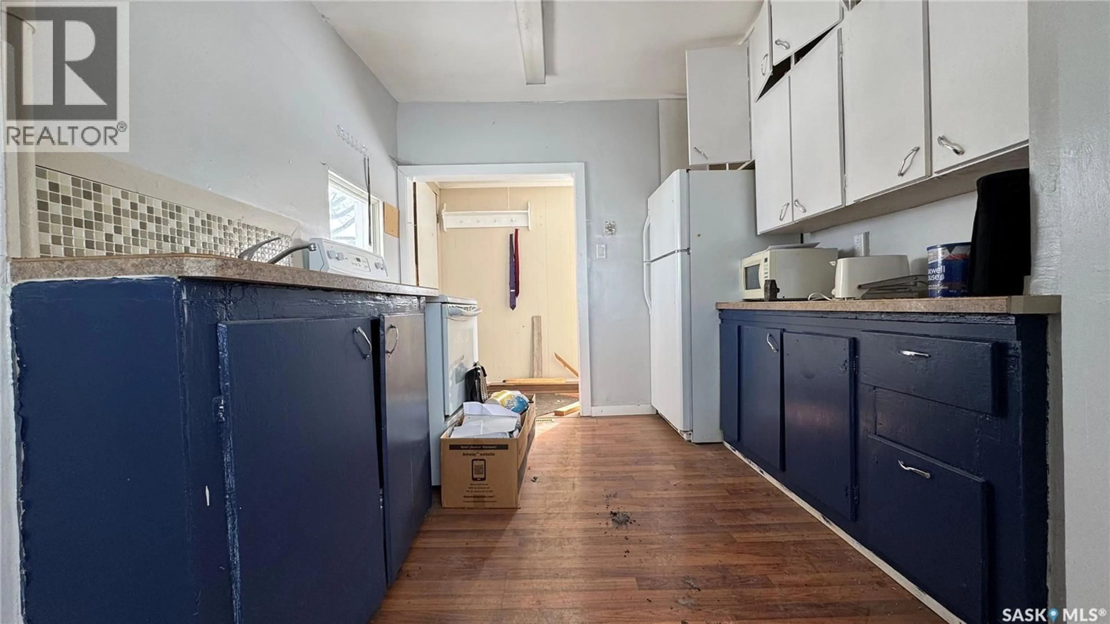 Standard kitchen, unknown for 301 MAPLE AVENUE, Melfort Saskatchewan S0E1A0