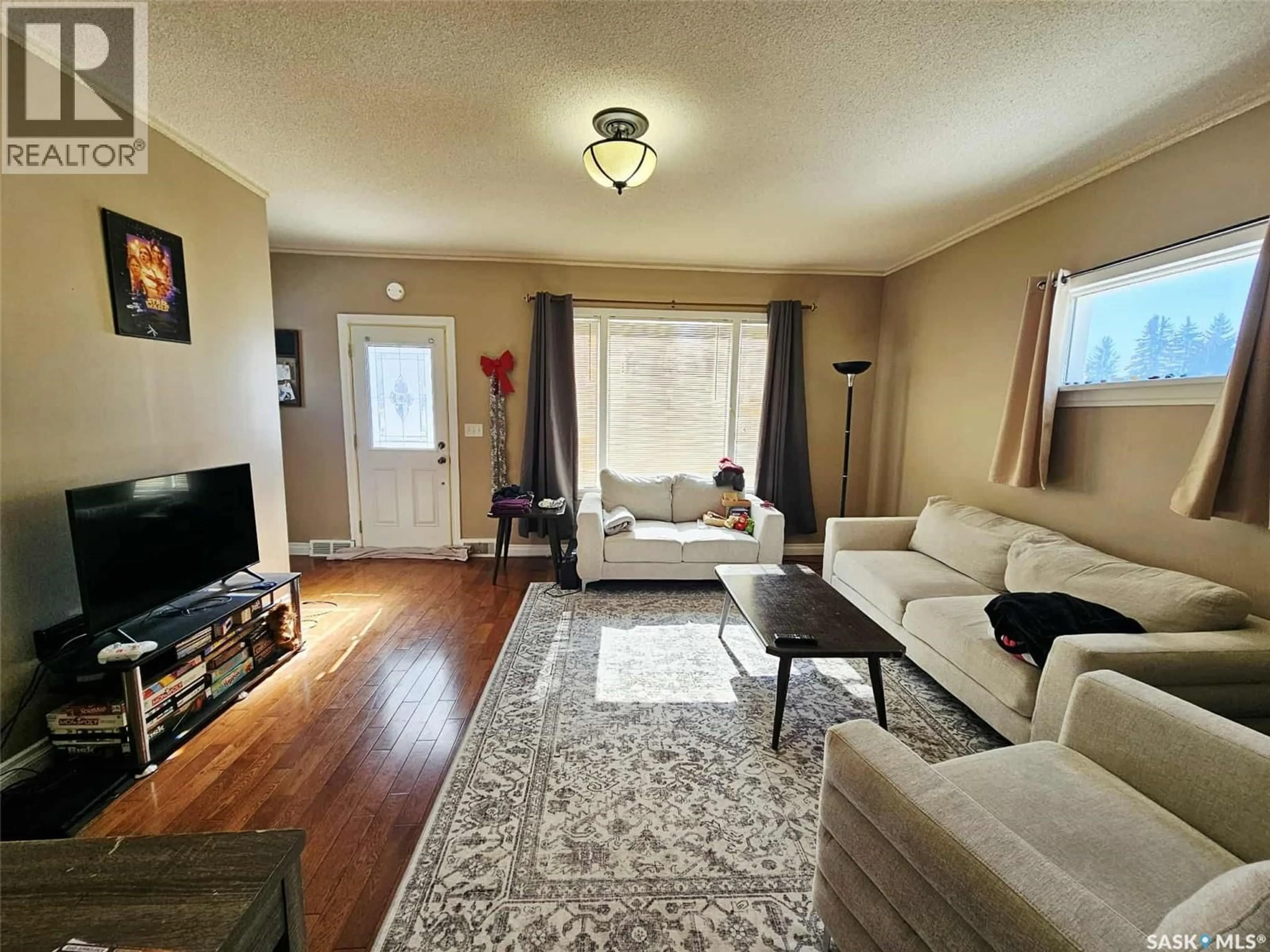 Living room with furniture, unknown for 274 7TH AVENUE, Melville Saskatchewan S0A2P0