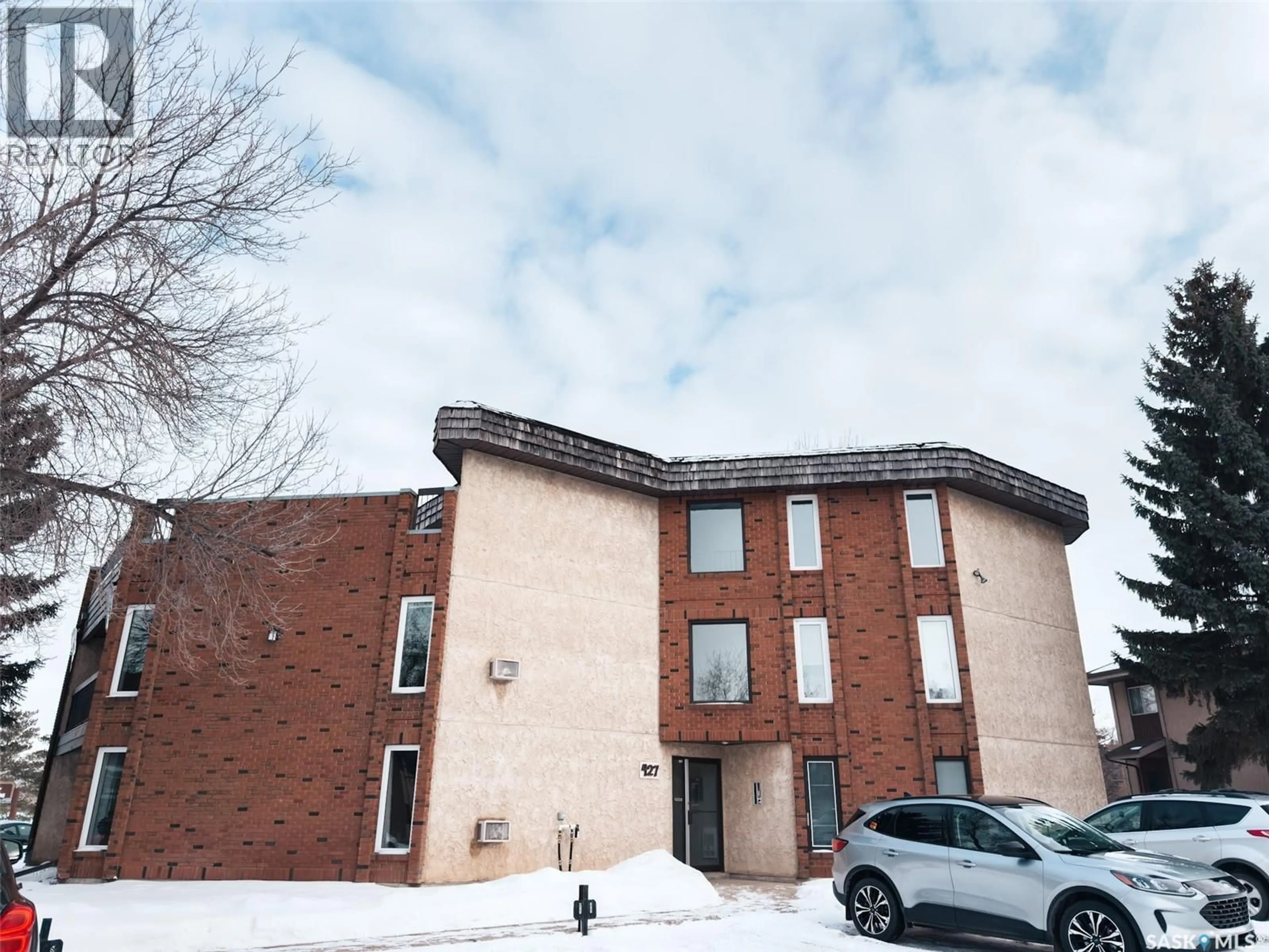 Home with brick exterior material, building for 201 TAIT CRESCENT, Saskatoon Saskatchewan S7H5L2