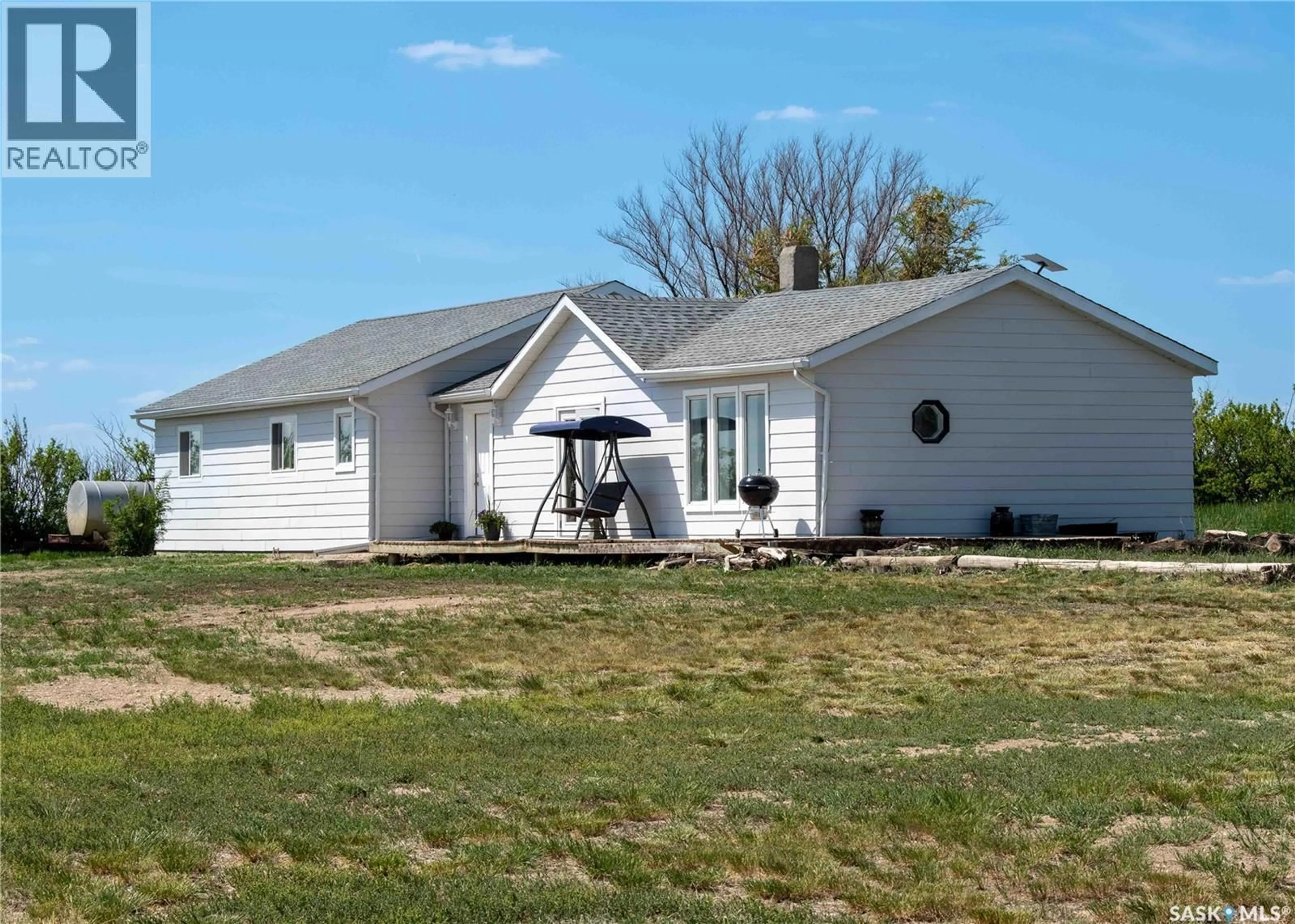 Home with vinyl exterior material, building for BURKHALTER RD, Monet Rm No. 257 Saskatchewan S0L0Z0