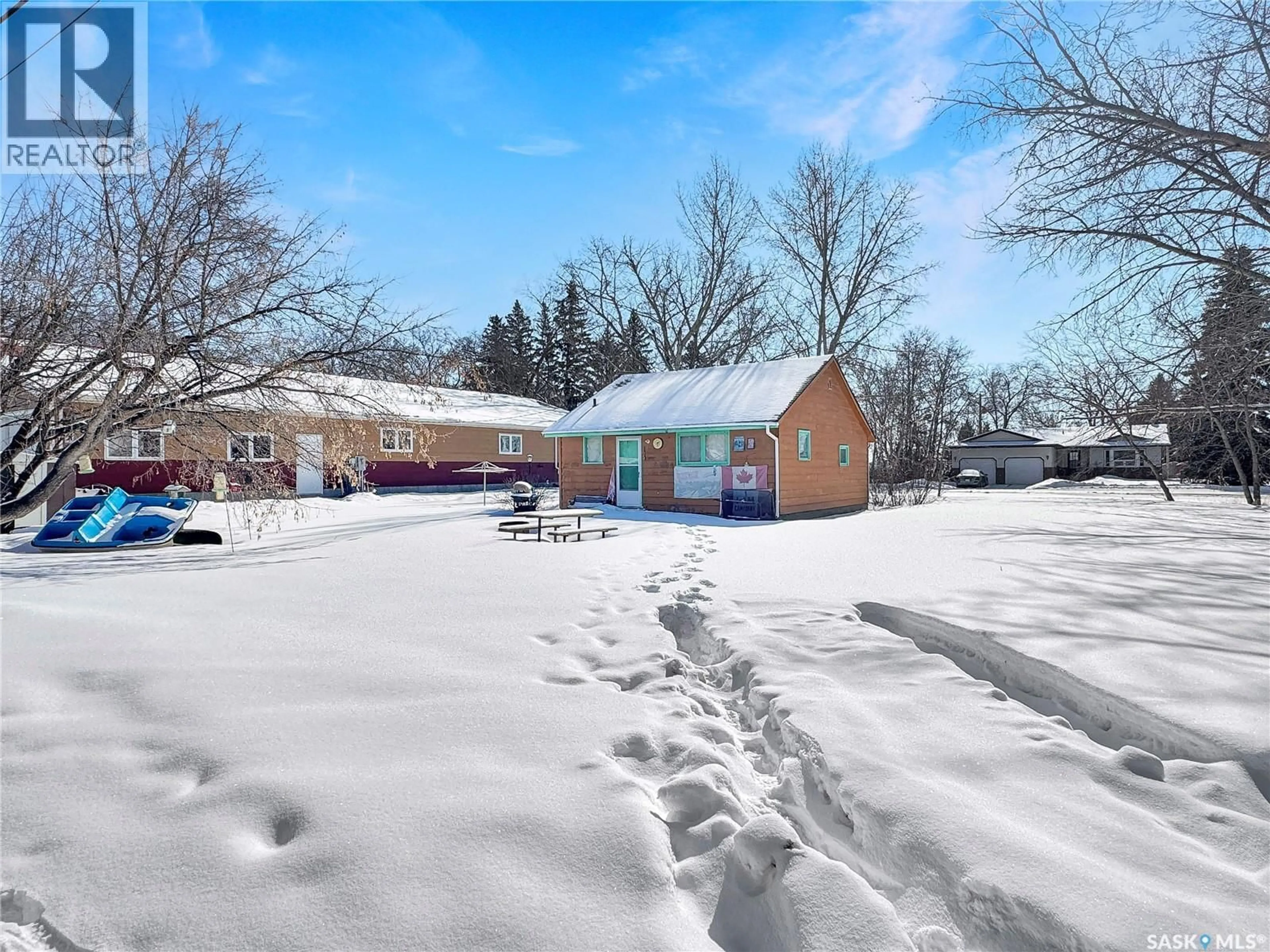 A pic from outside/outdoor area/front of a property/back of a property/a pic from drone, street for 155 1ST STREET, Meota Saskatchewan S0M1X0