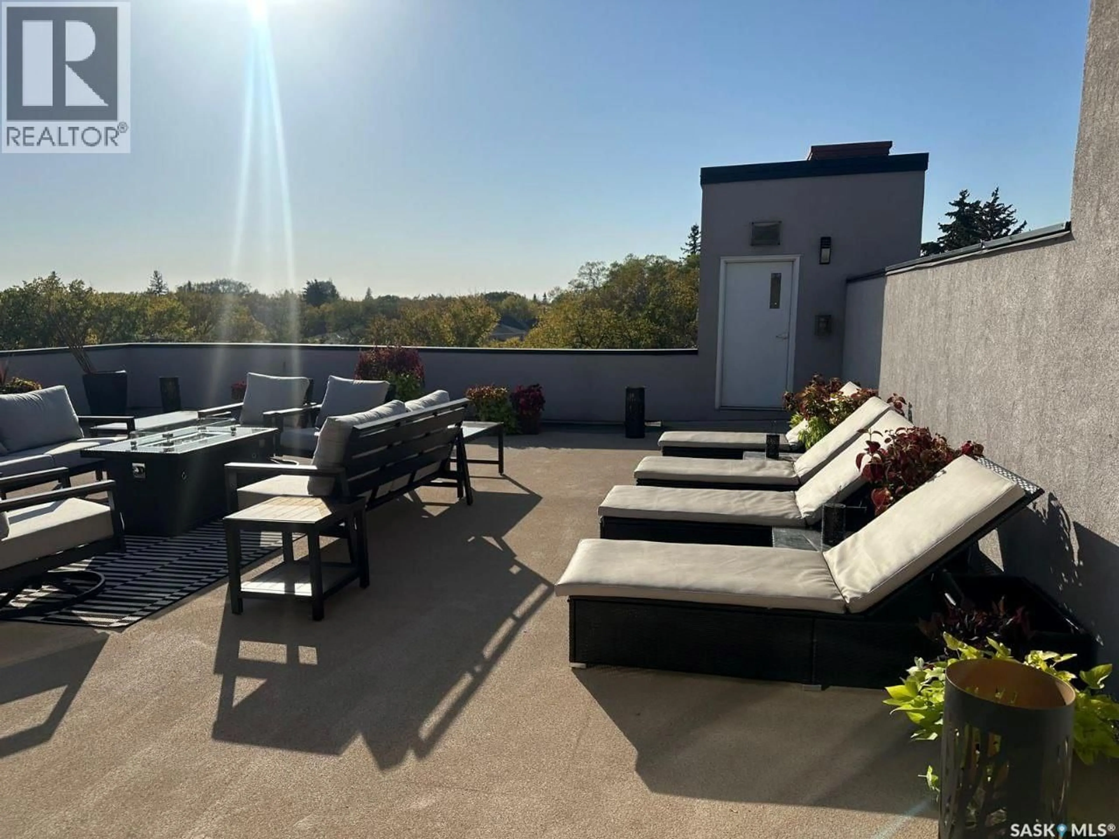 Patio, city buildings view from balcony for 1010 - 404 MAIN STREET, Saskatoon Saskatchewan S7H0K7