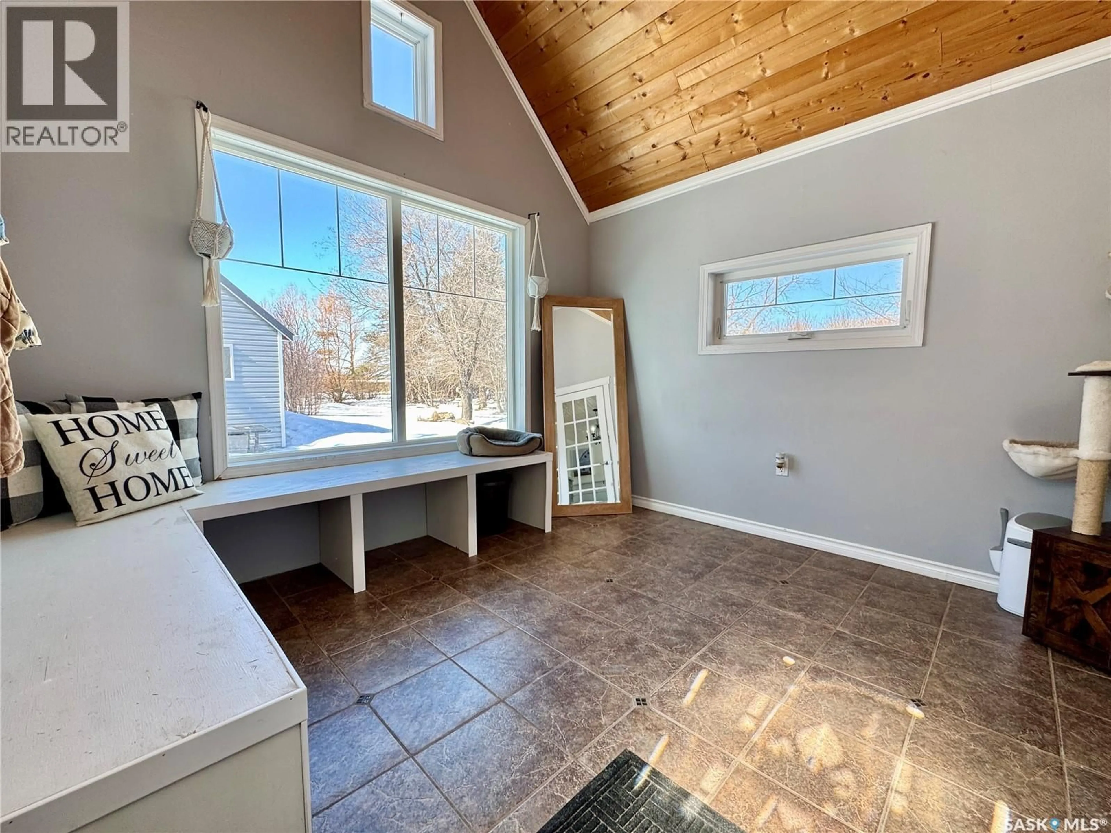 A pic of a room for HAWCUTT ACREAGE, Grayson Rm No. 184 Saskatchewan S0A3Y0