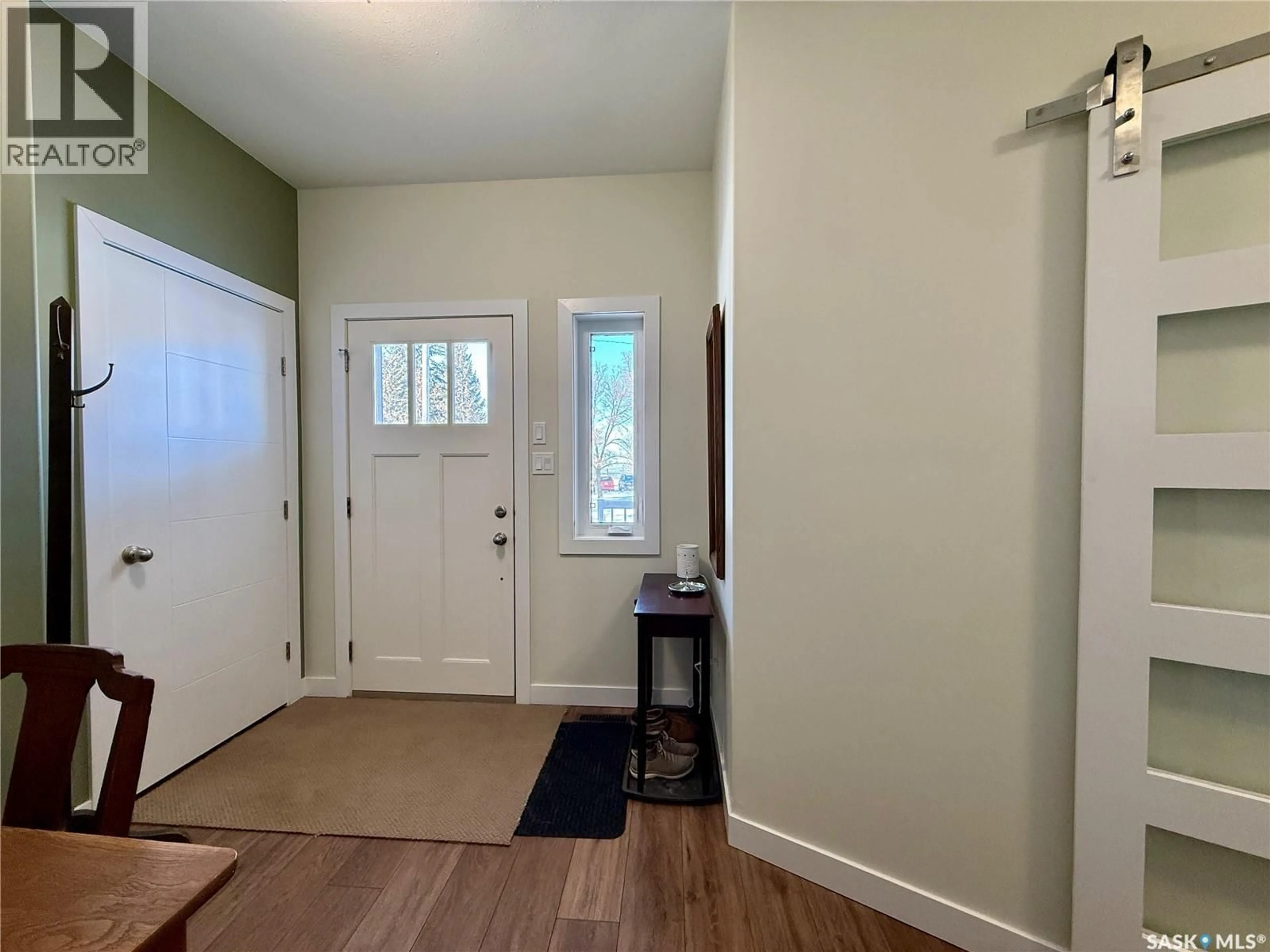 Indoor entryway for 742 99TH STREET, North Battleford Saskatchewan S9A0N9