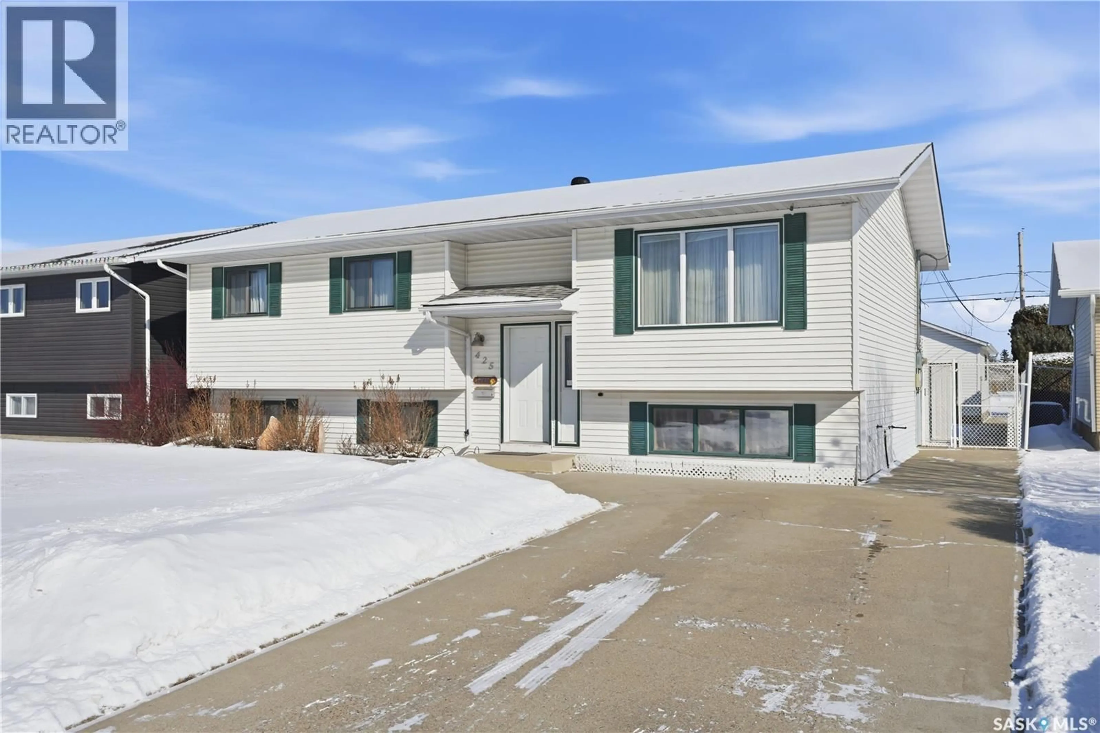 Unknown for 425 5TH STREET, Martensville Saskatchewan S0K2T0