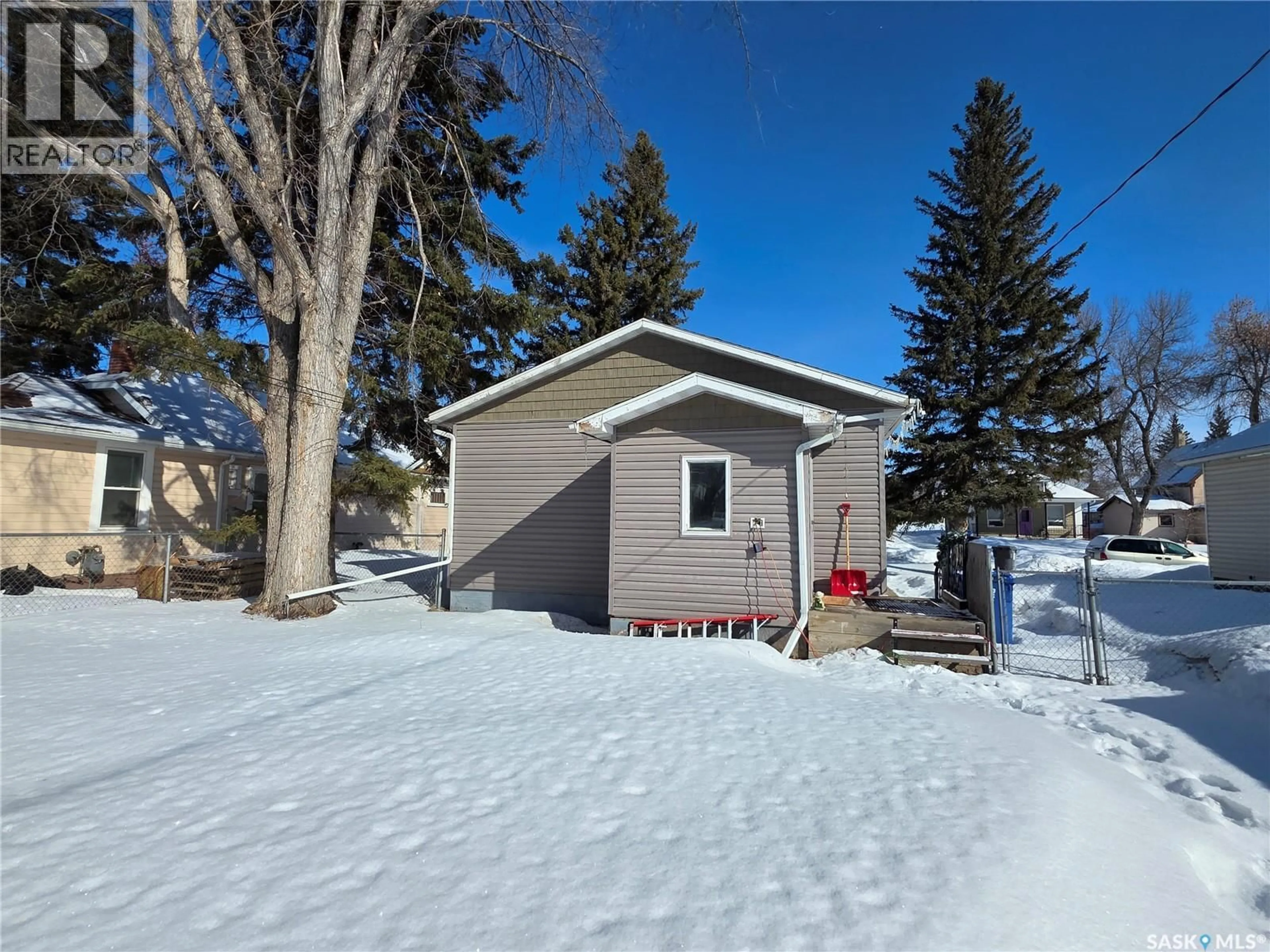 Shed for E - 311 5TH AVENUE, Melville Saskatchewan S0A2P0