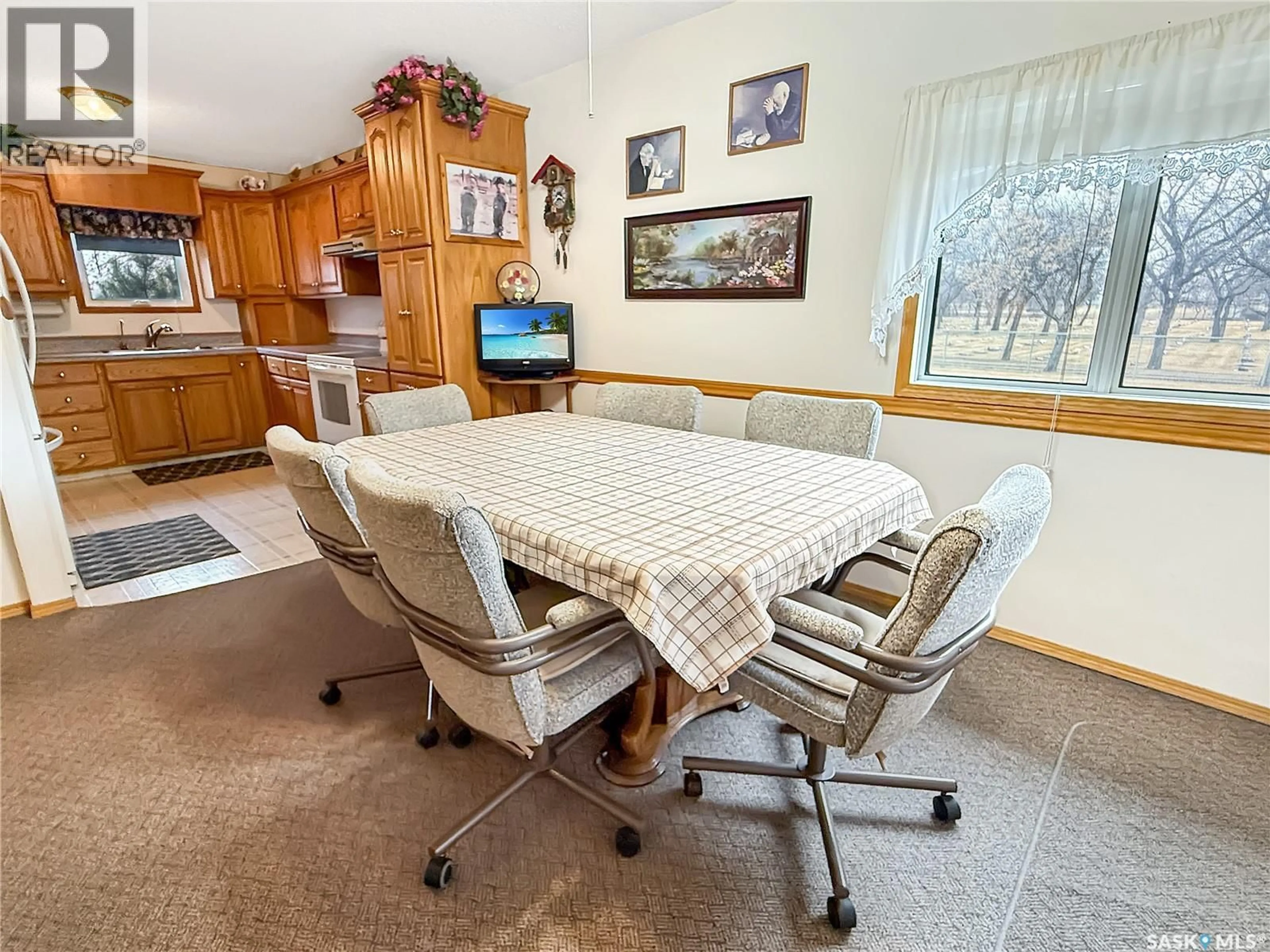 Dining room, unknown for 880 3RD AVENUE, Swift Current Saskatchewan S9H2H8
