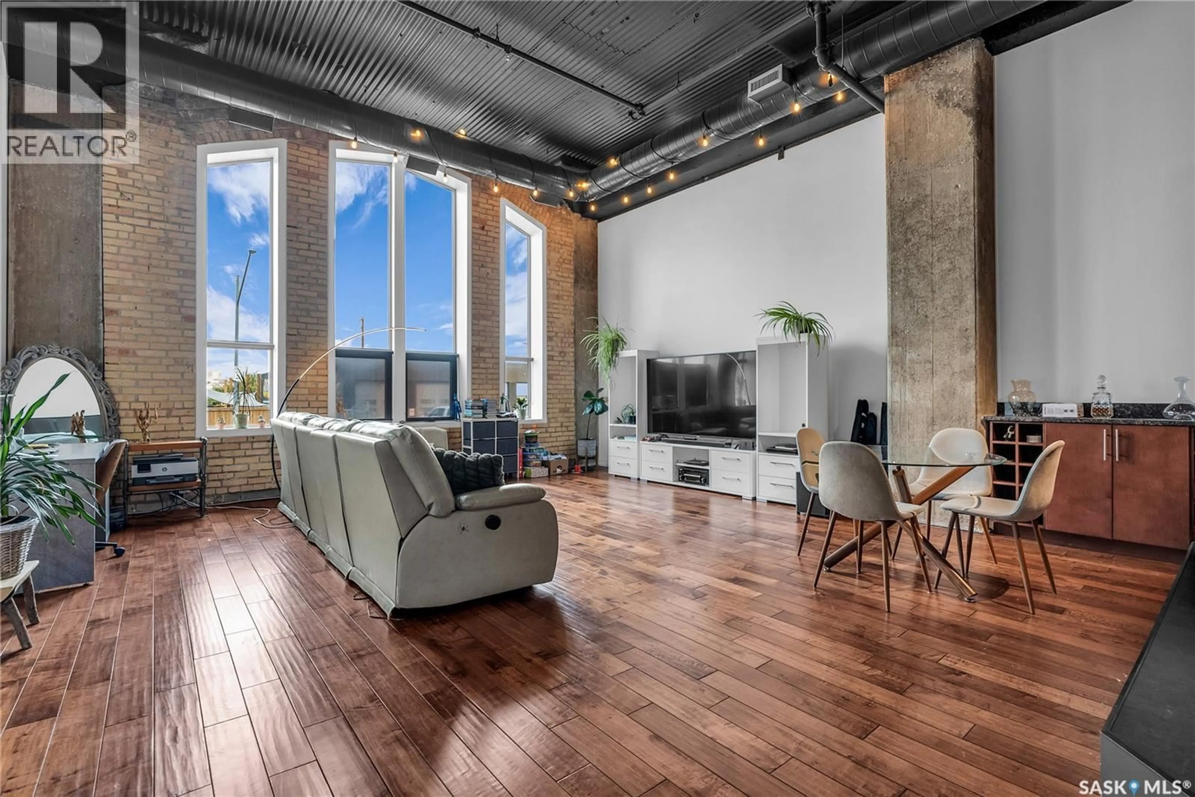 Living room with furniture, unknown for N - 105 211 D AVENUE, Saskatoon Saskatchewan S7L1M7