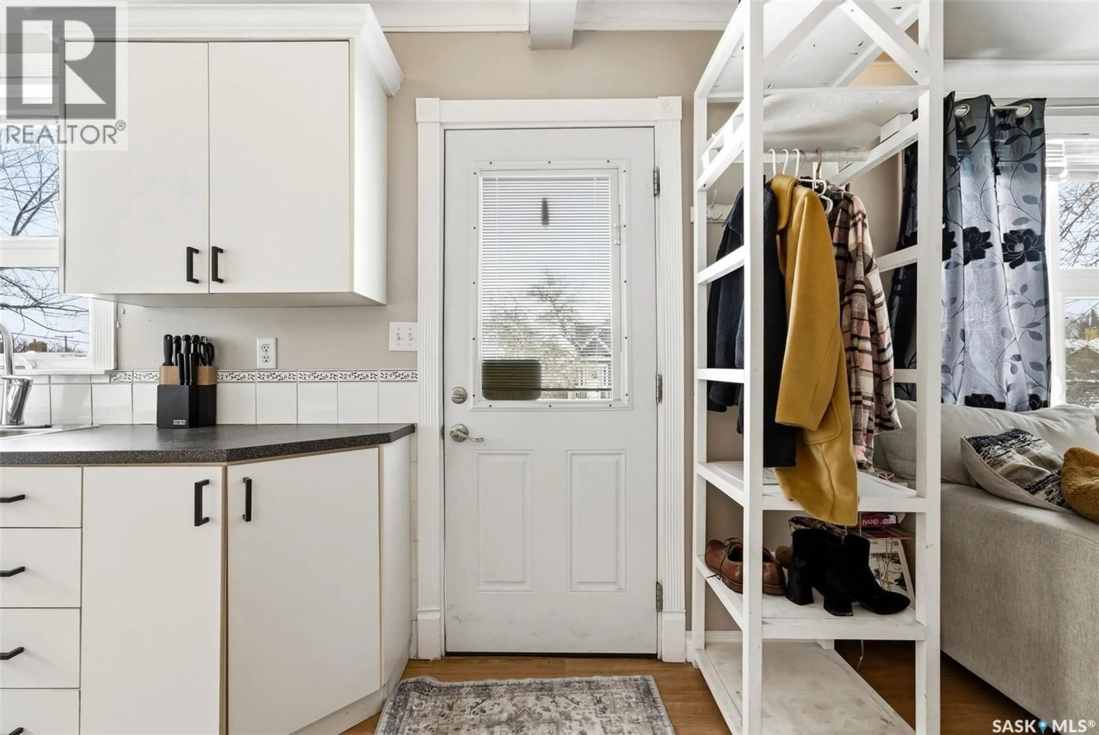 Unknown for 2075 PASQUA STREET, Regina Saskatchewan S4T4M1