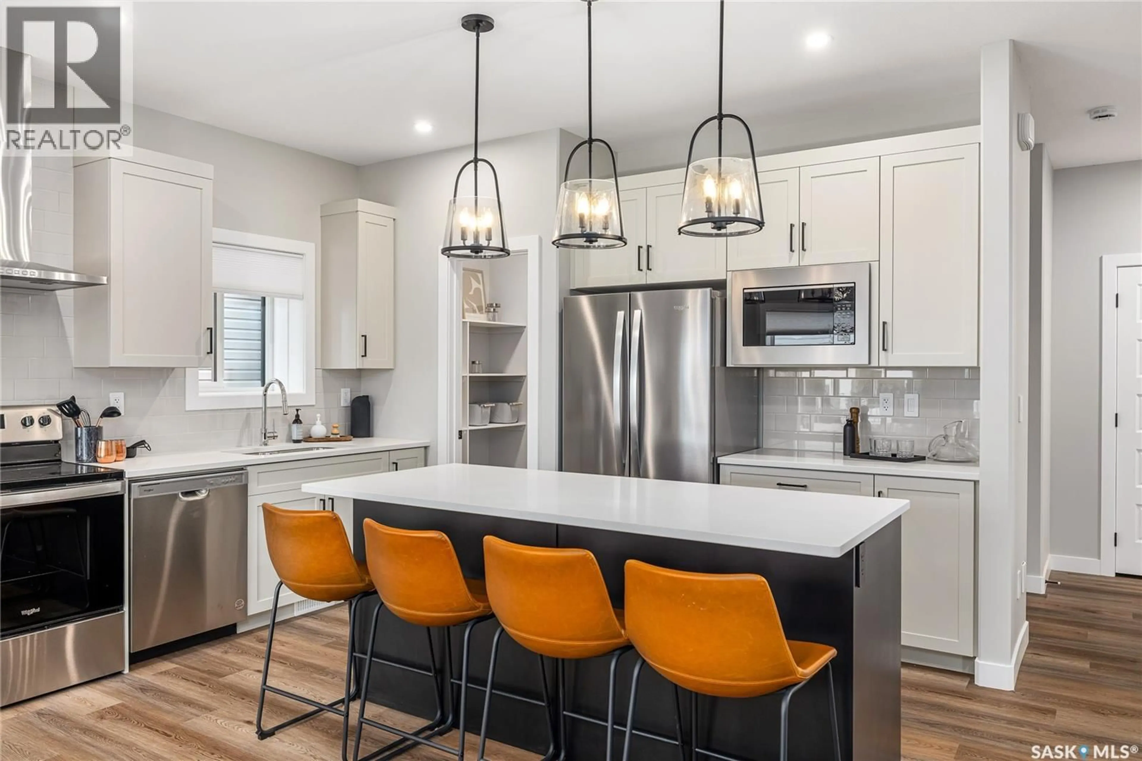 Contemporary kitchen, ceramic/tile floor for 12 VANCOUVER CRESCENT, Pilot Butte Saskatchewan S0G3Z0