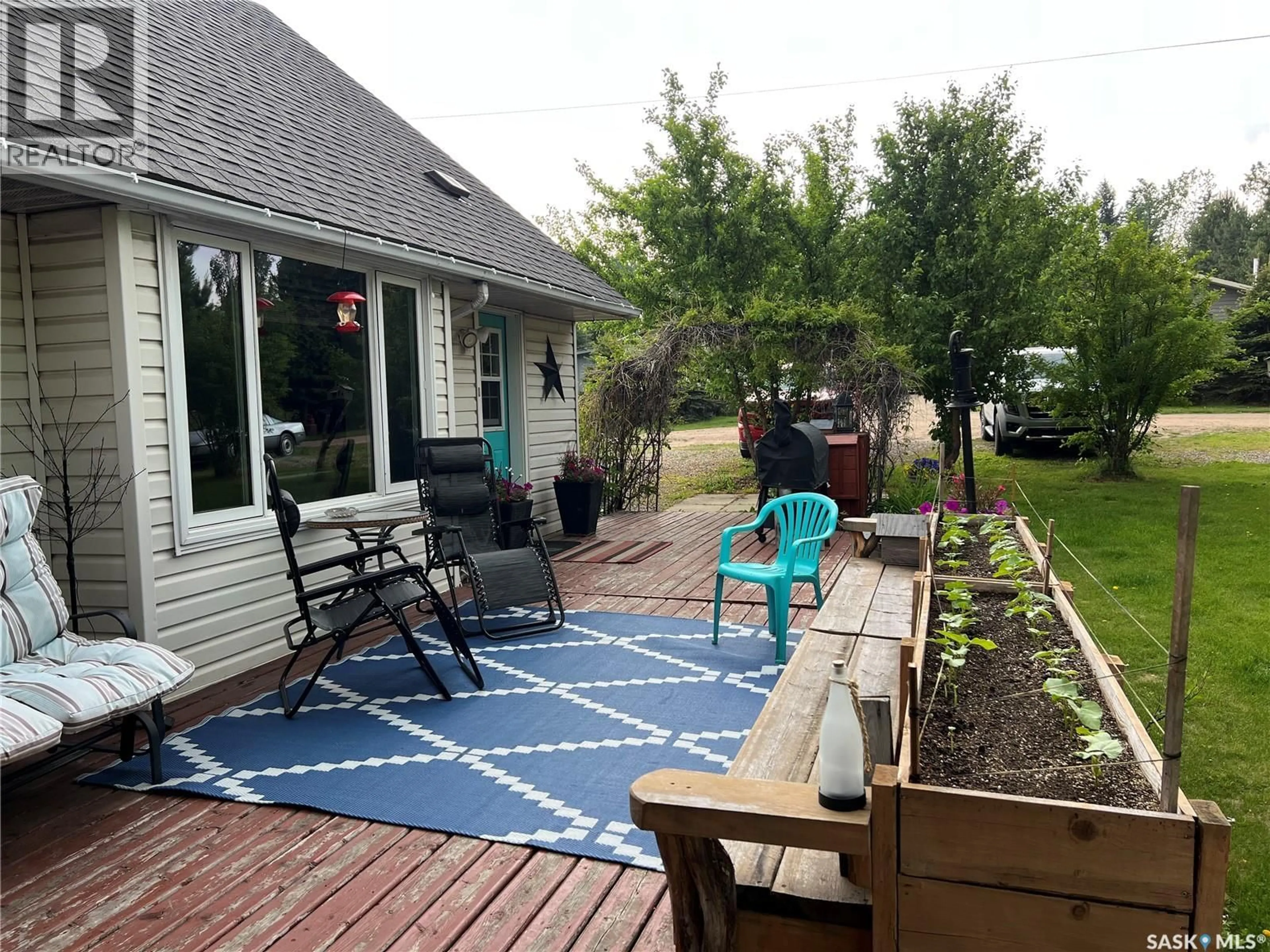 Patio, unknown for 113 2ND AVENUE, Dorintosh Saskatchewan S0M0T0