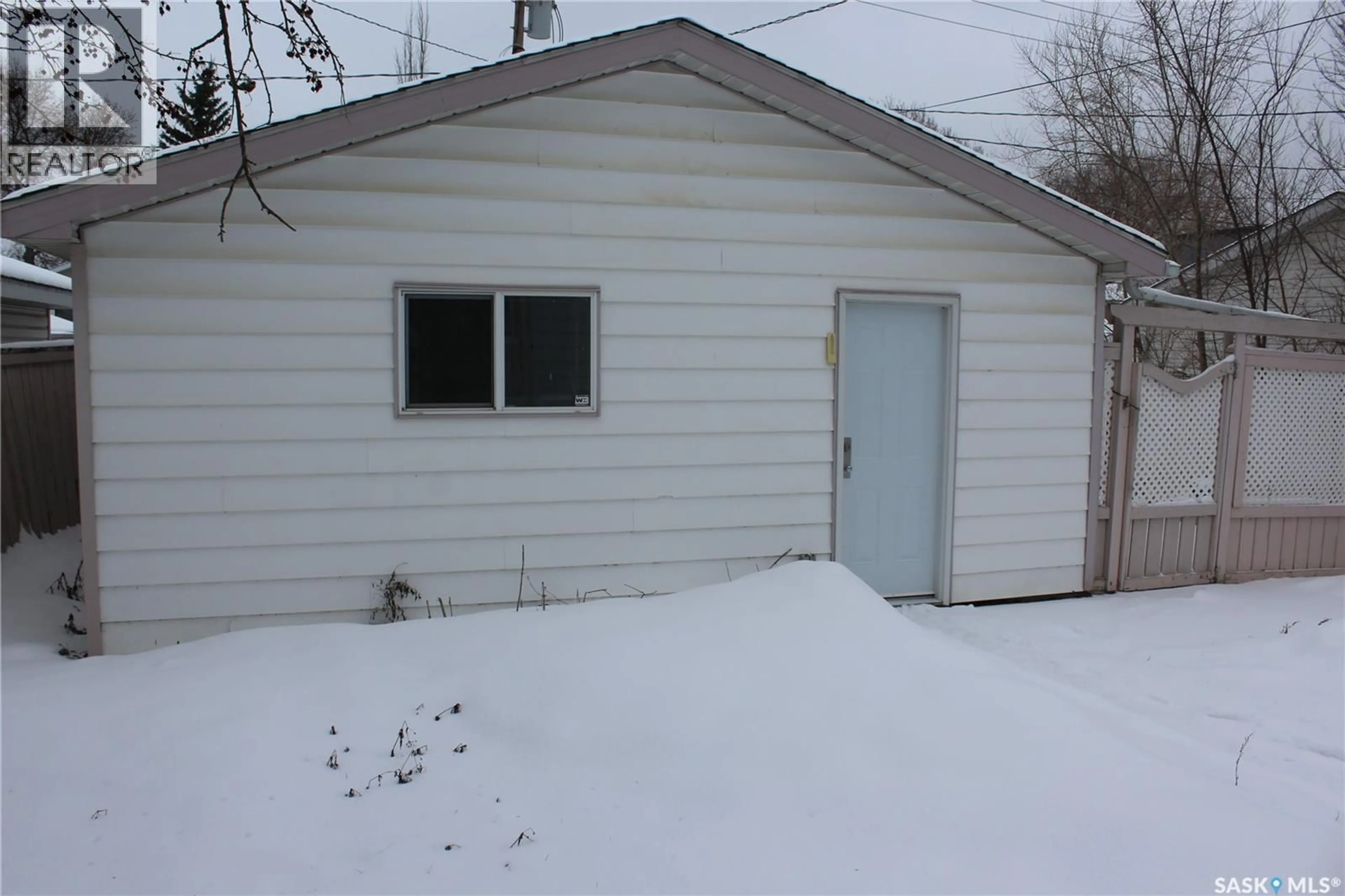 Shed for 2754 MCARA STREET, Regina Saskatchewan S4N2X1
