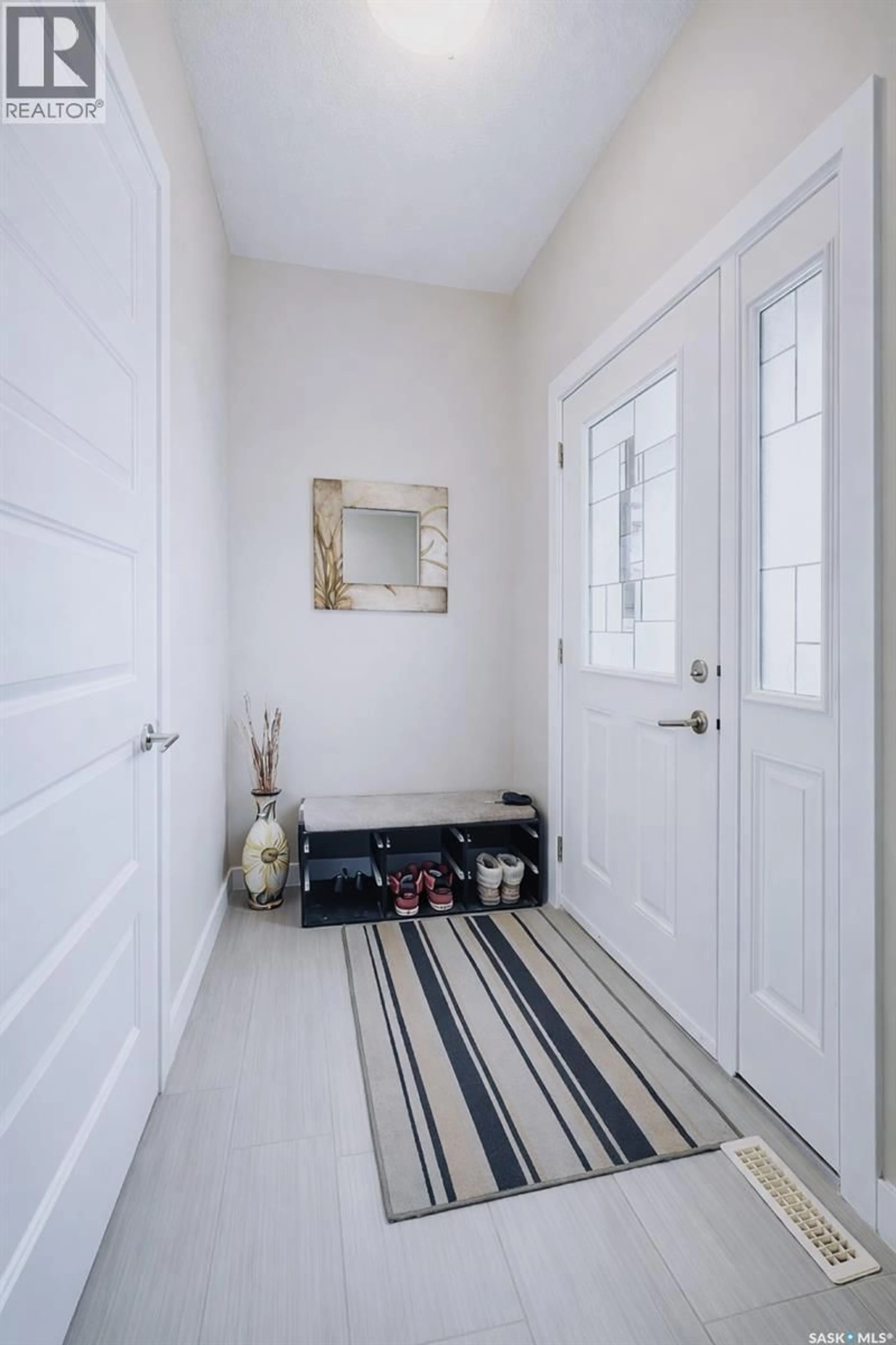 Indoor entryway for 1026 EVERGREEN BOULEVARD, Saskatoon Saskatchewan S7W0V9