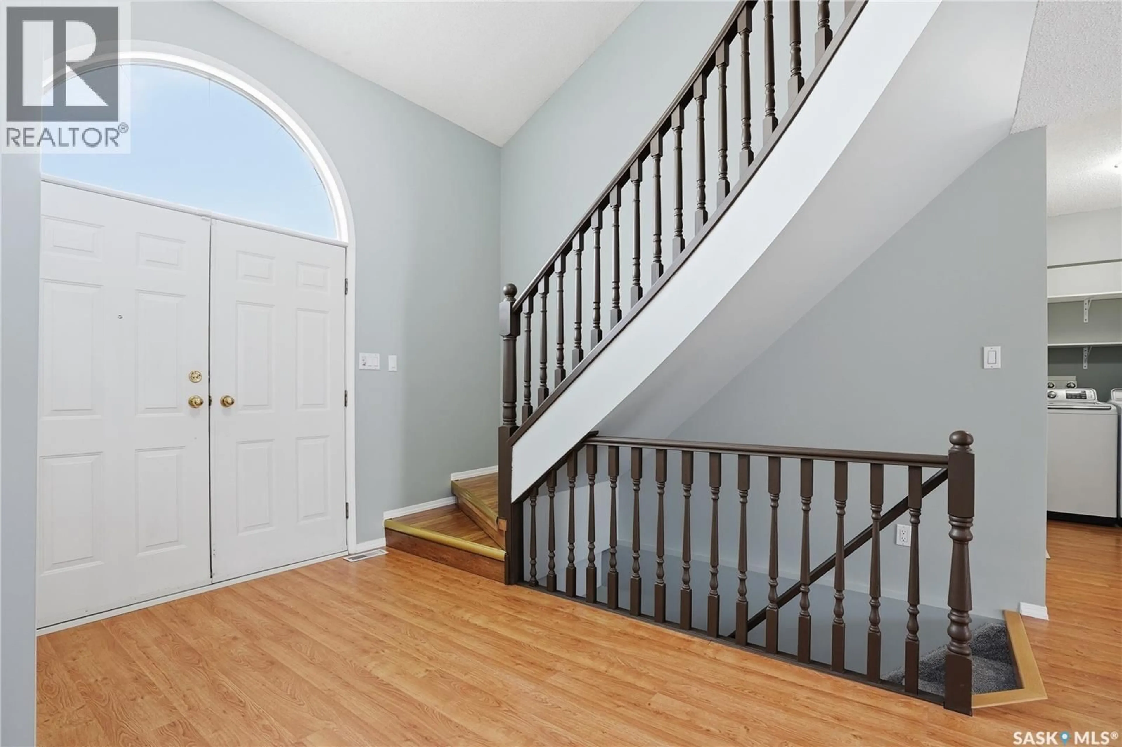 Indoor entryway for 414 FORSYTH WAY, Saskatoon Saskatchewan S7N4H7