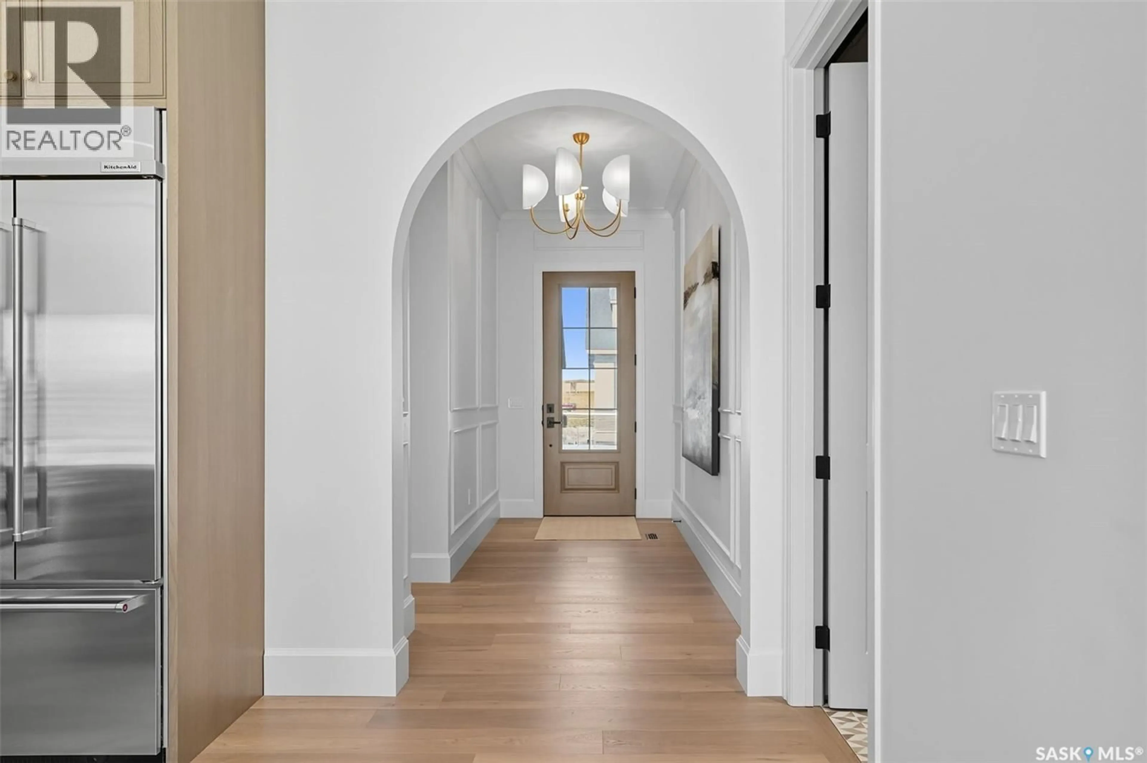 Indoor entryway for 31 350 CARTWRIGHT STREET, Saskatoon Saskatchewan S7T1B1