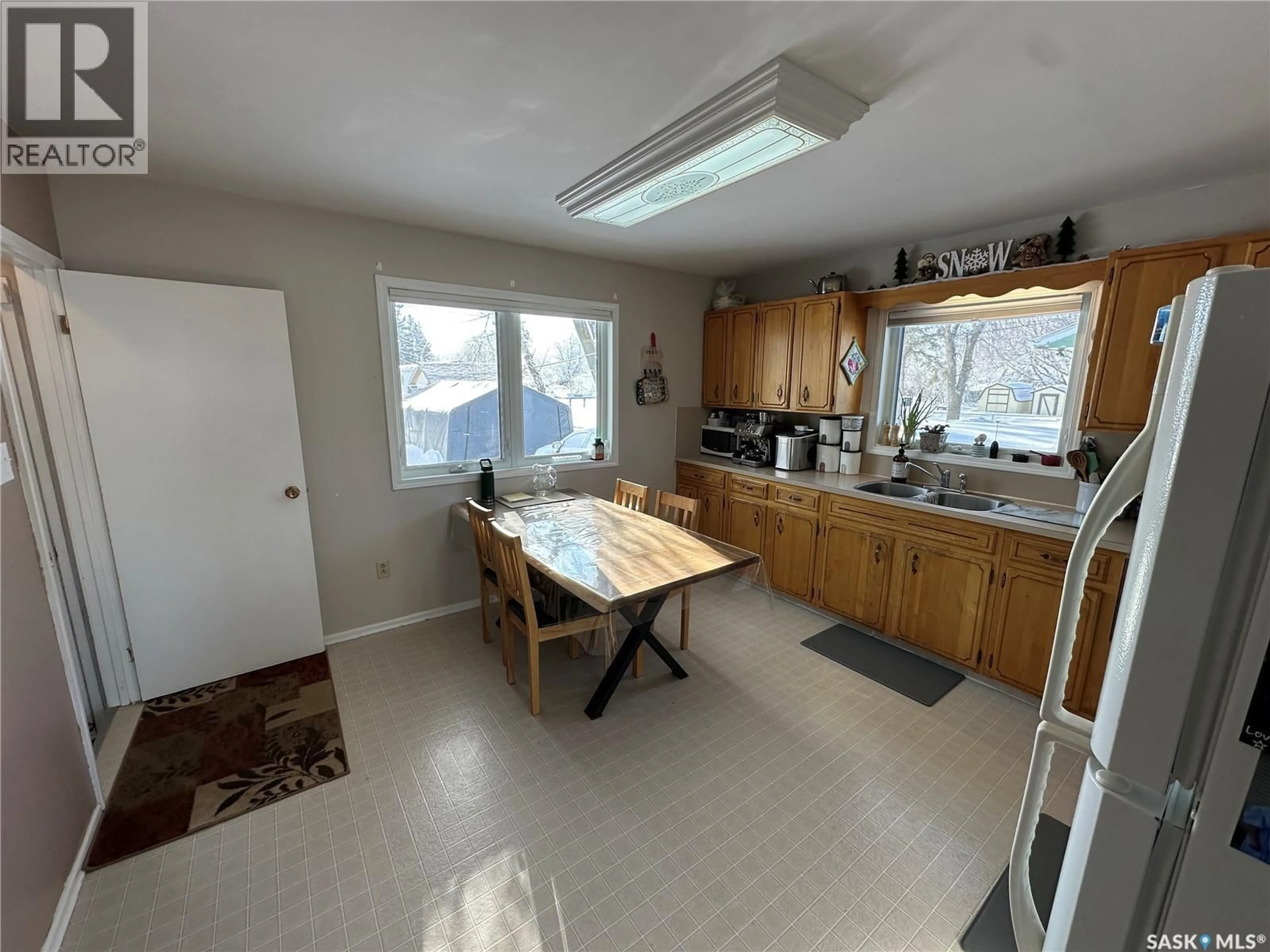 A pic of a room for 425 3RD STREET, Duck Lake Saskatchewan S0K1J0