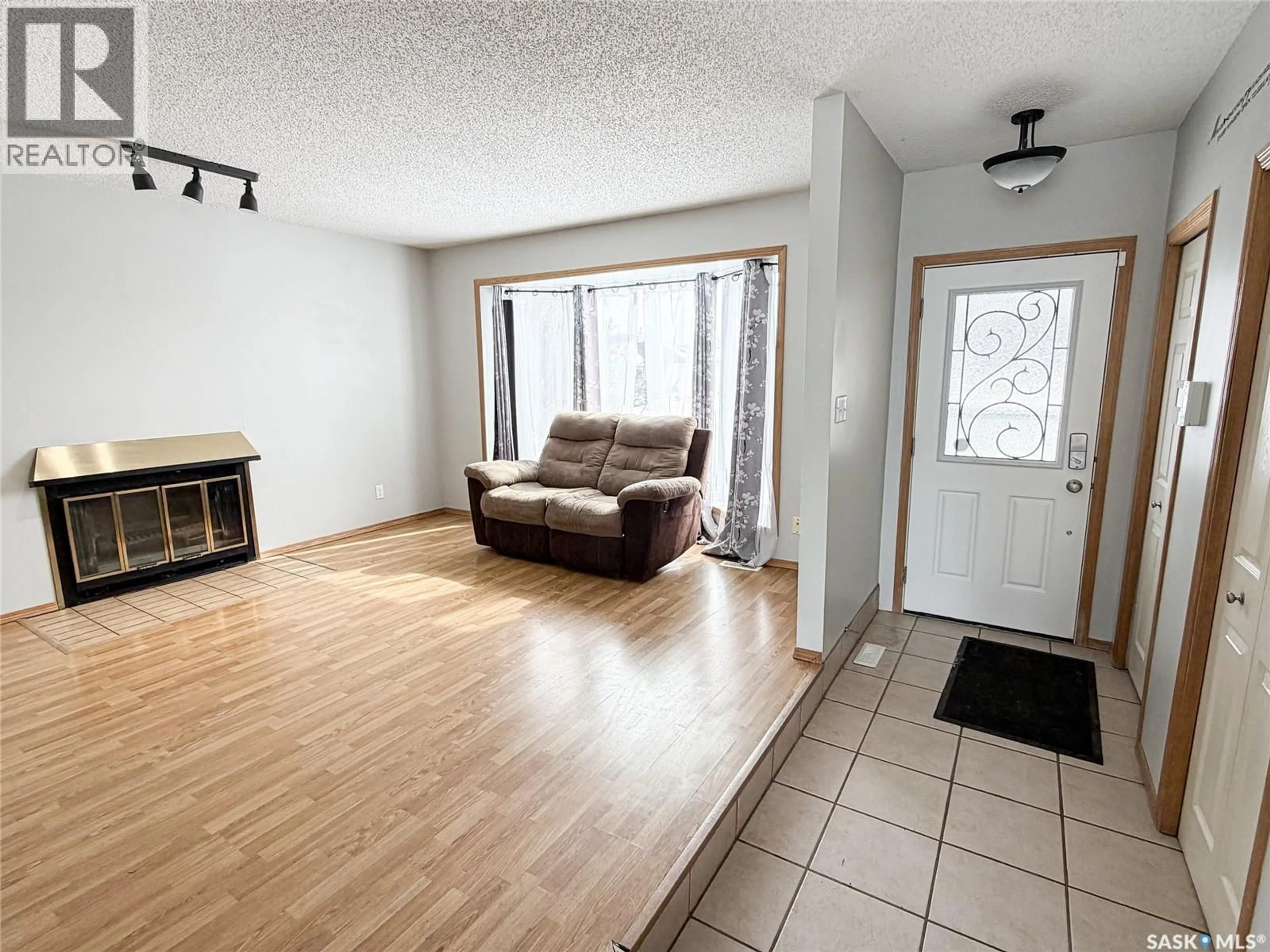 A pic of a room for 503 6TH AVENUE, Meadow Lake Saskatchewan S9X1B9
